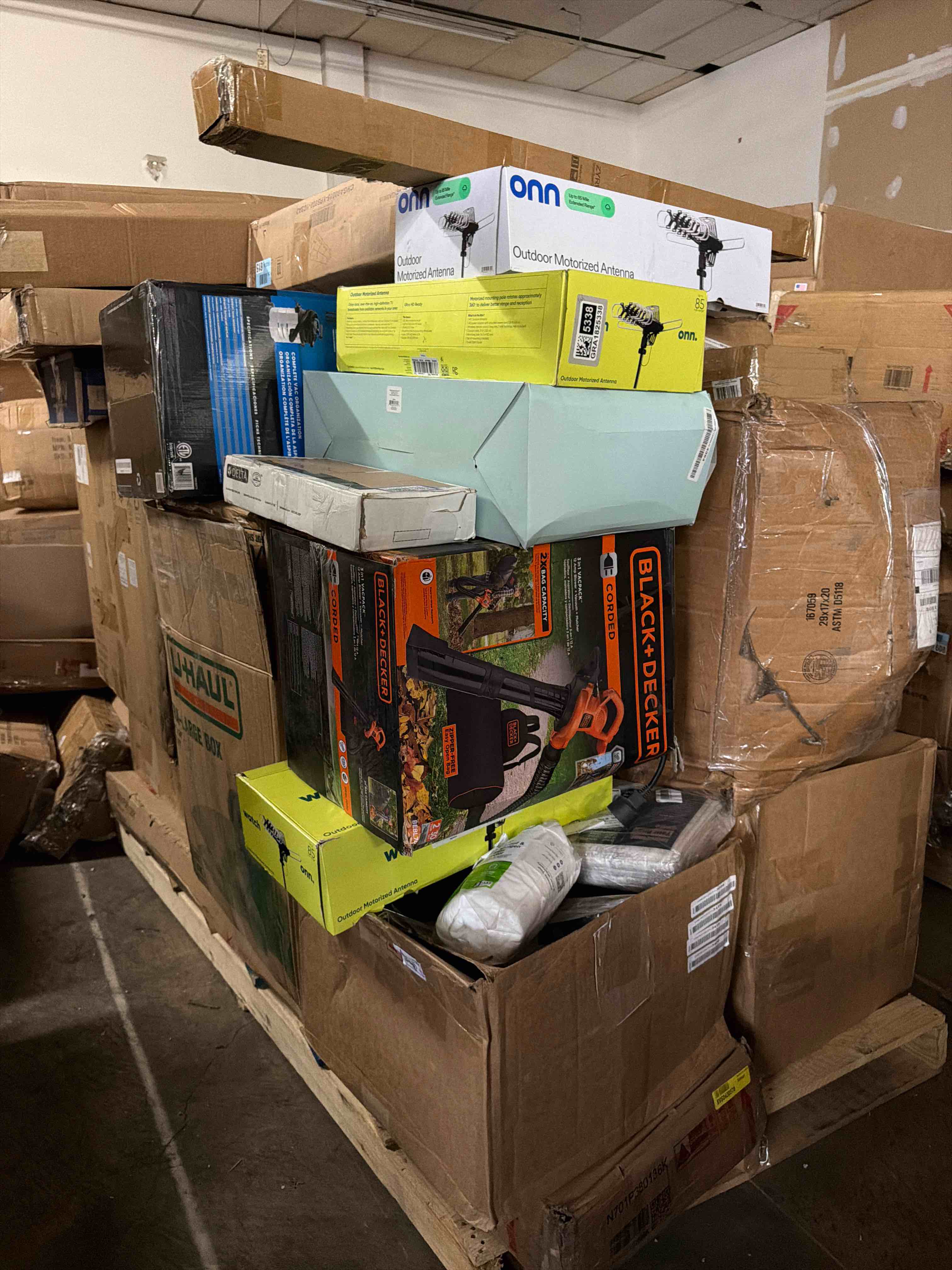 https://s3.amazonaws.com/lotting-images-prod/phillipi/BLU5647040_1789408653098.jpeg