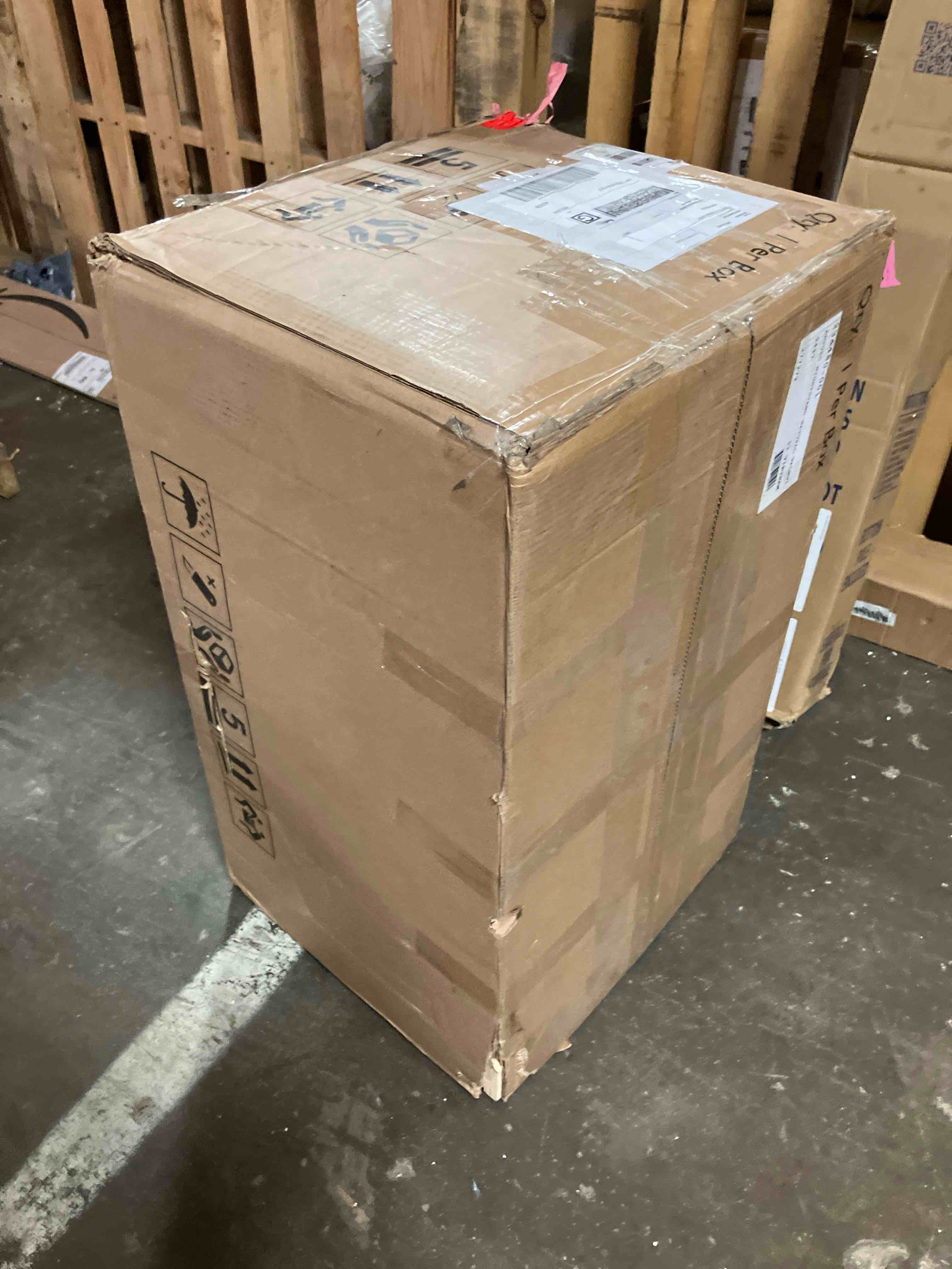 https://s3.amazonaws.com/lotting-images-prod/phillipi/BLU5949313_1719522998342.jpeg