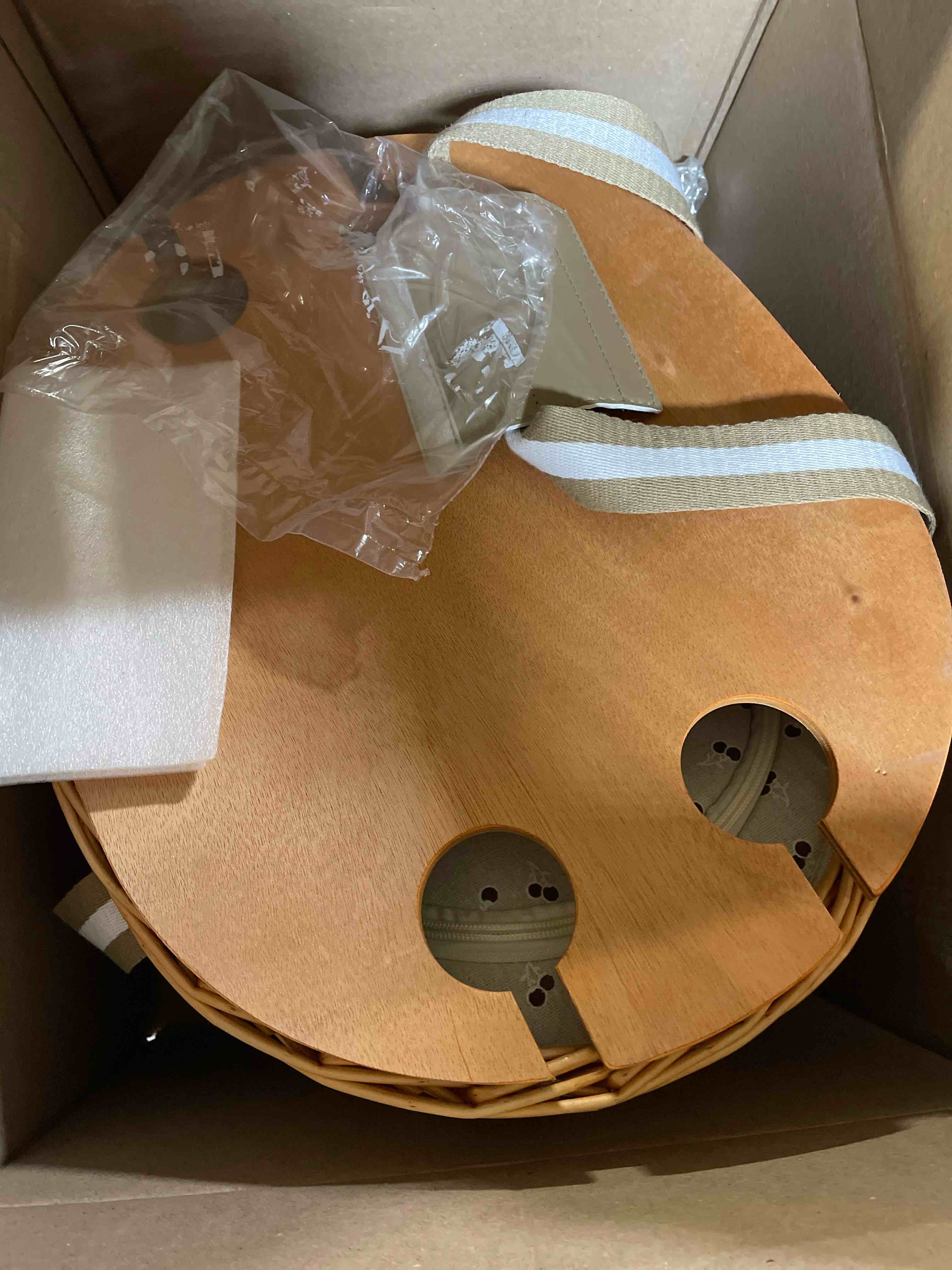 https://s3.amazonaws.com/lotting-images-prod/phillipi/BLU5949519_1715294555092.jpeg