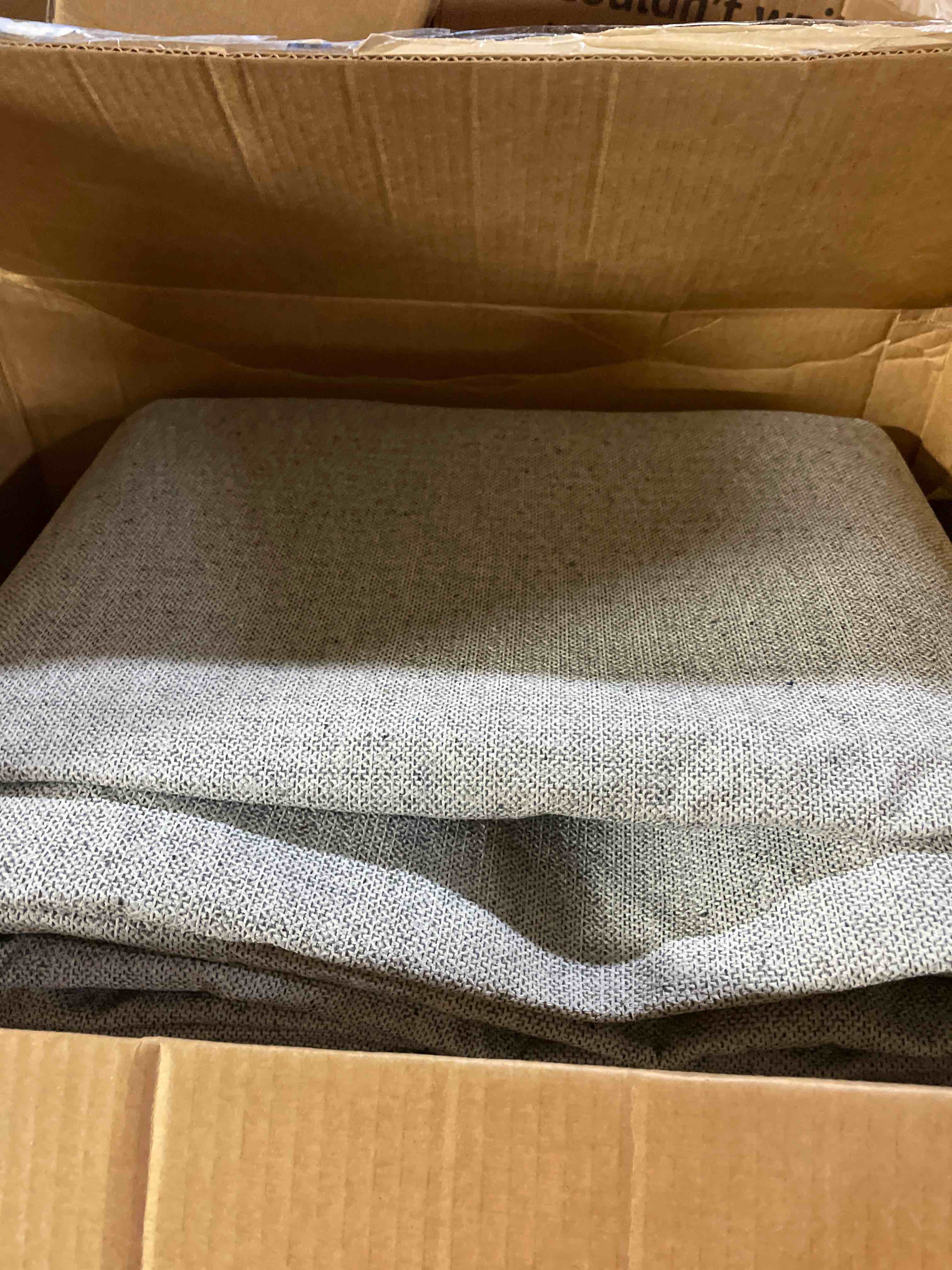 https://s3.amazonaws.com/lotting-images-prod/phillipi/BLU5950926_1716500379952.jpeg