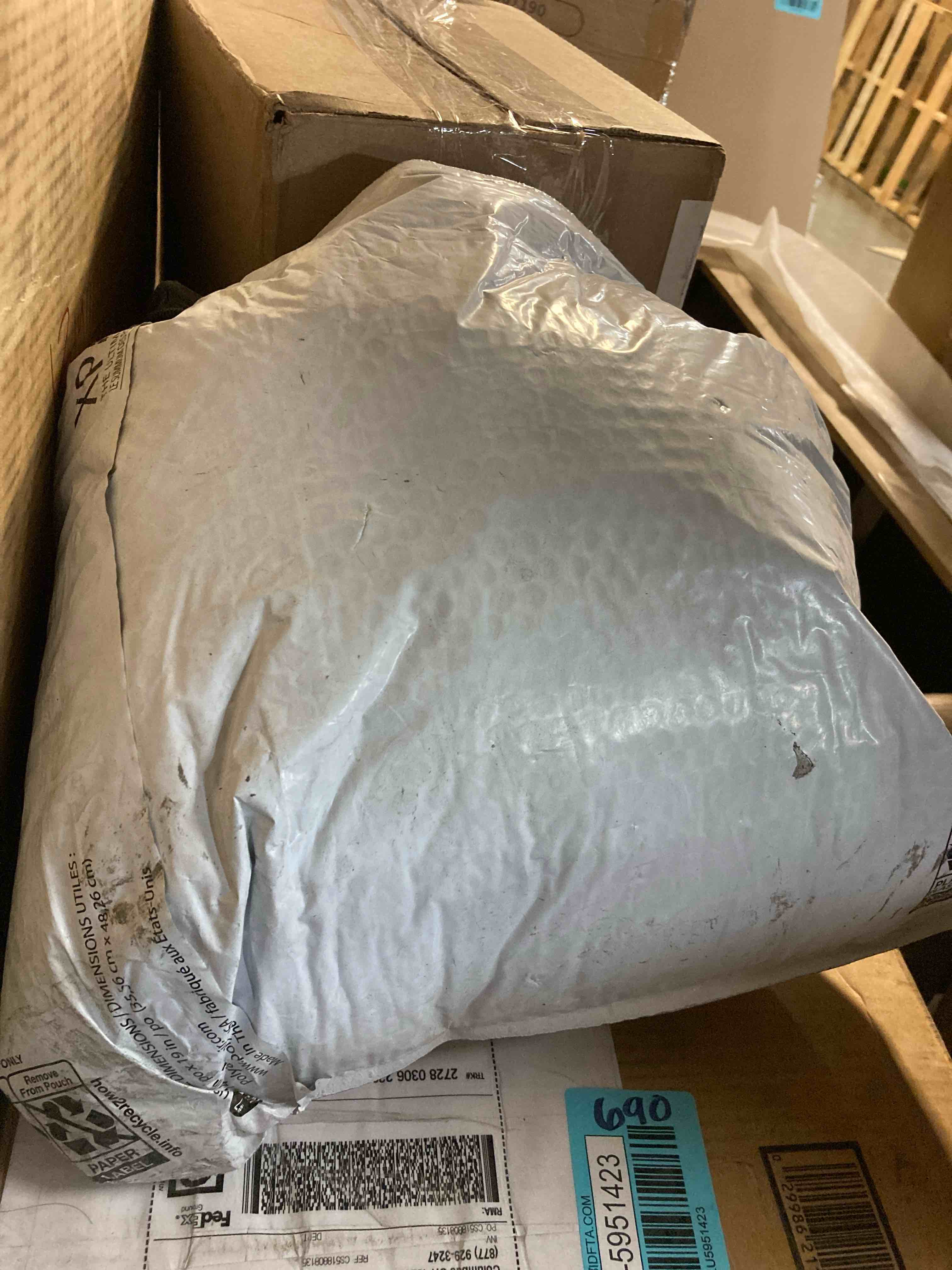 https://s3.amazonaws.com/lotting-images-prod/phillipi/BLU5951419_1714503568294.jpeg