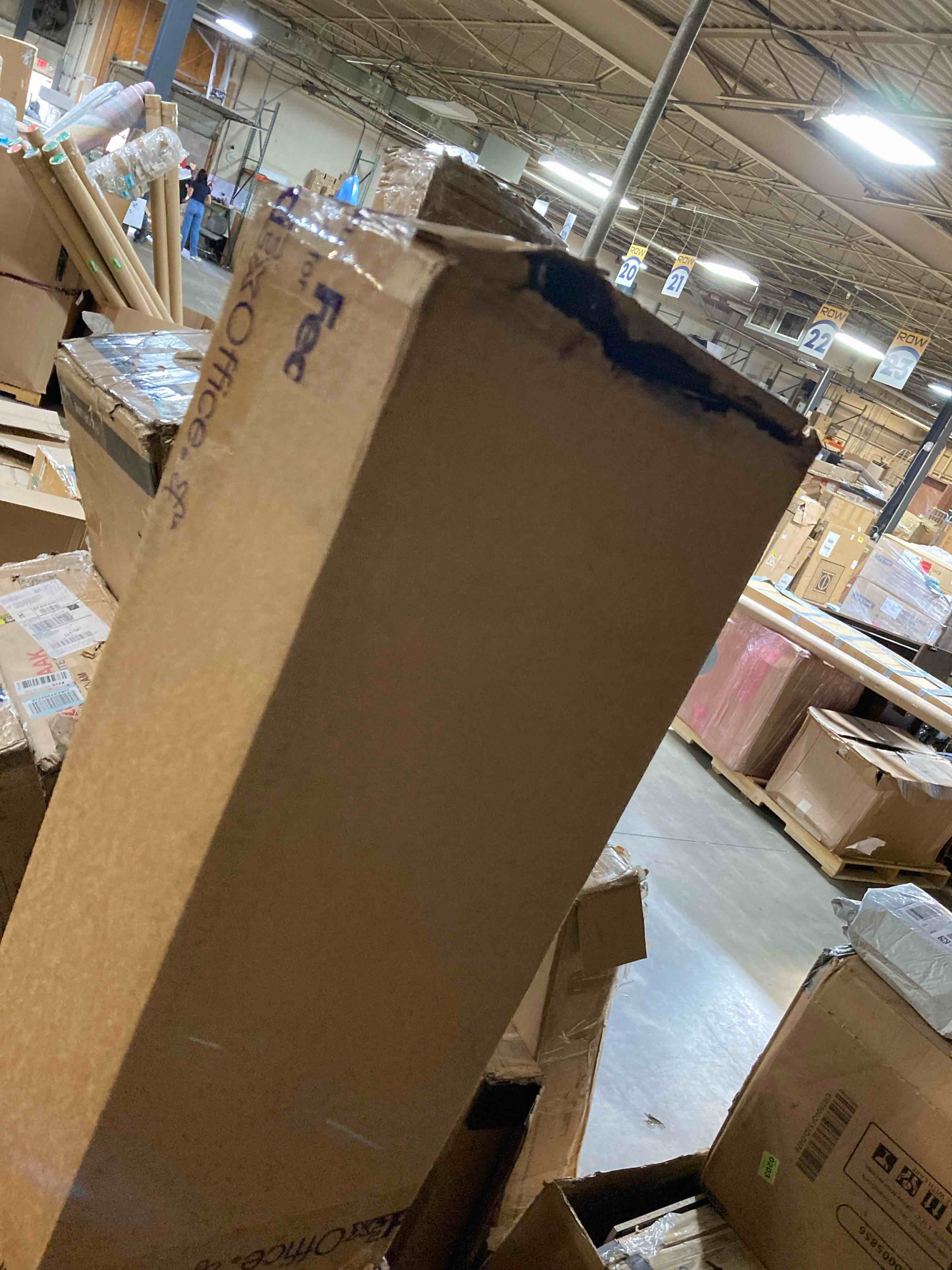 https://s3.amazonaws.com/lotting-images-prod/phillipi/BLU5951421_1714503097908.jpeg