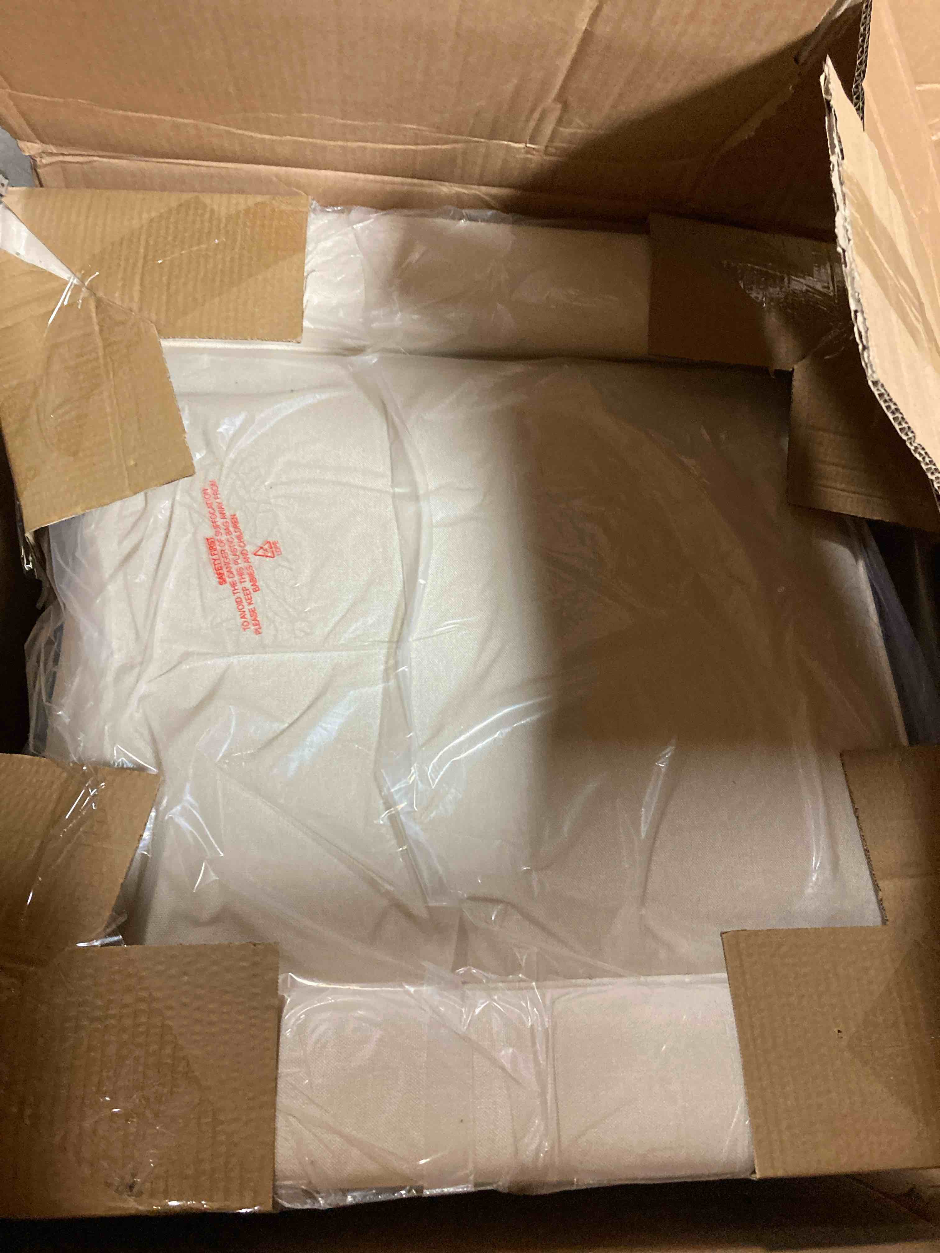 https://s3.amazonaws.com/lotting-images-prod/phillipi/BLU5951912_1715609192391.jpeg