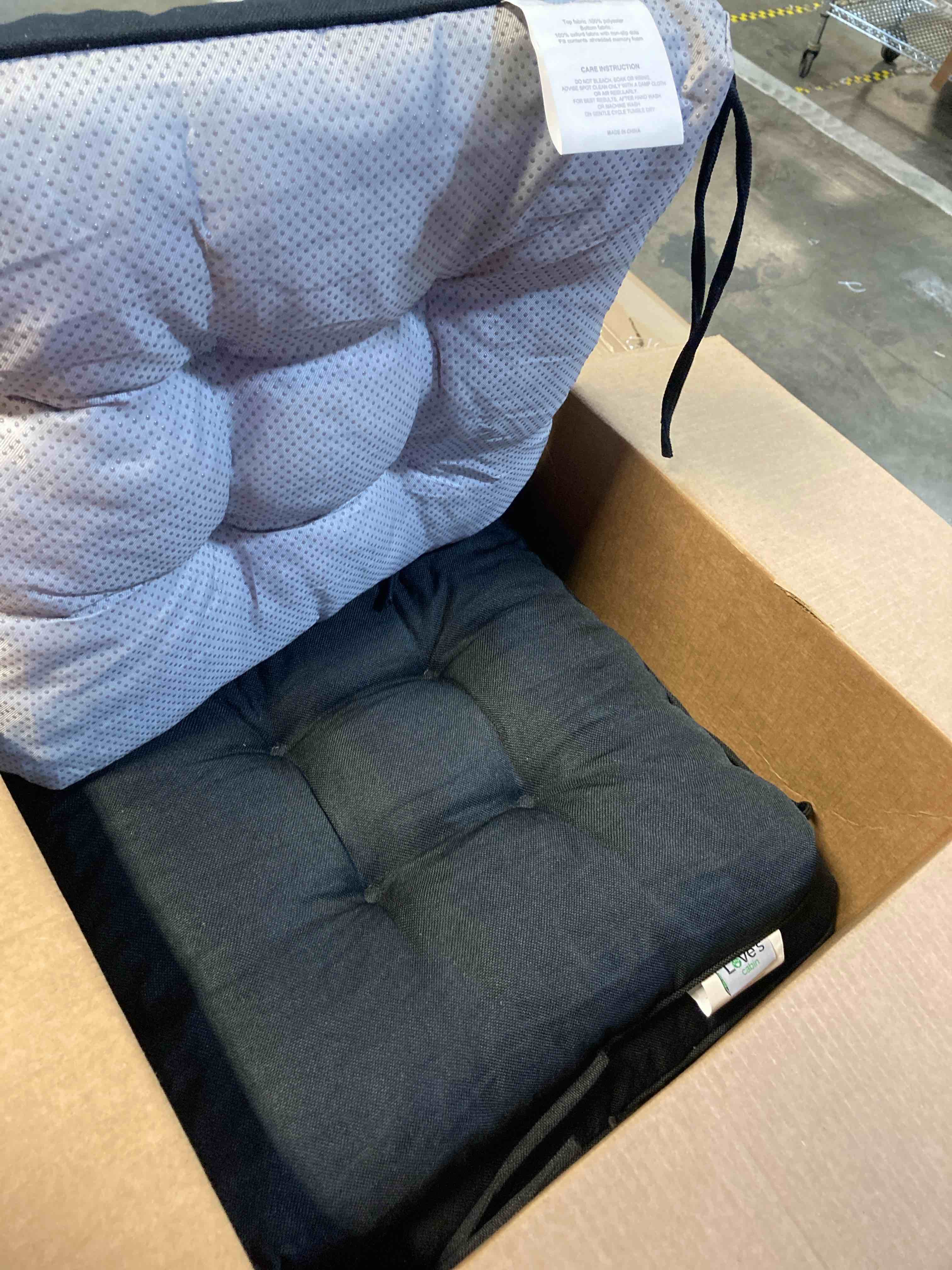 https://s3.amazonaws.com/lotting-images-prod/phillipi/BLU5951984_1715635020908.jpeg