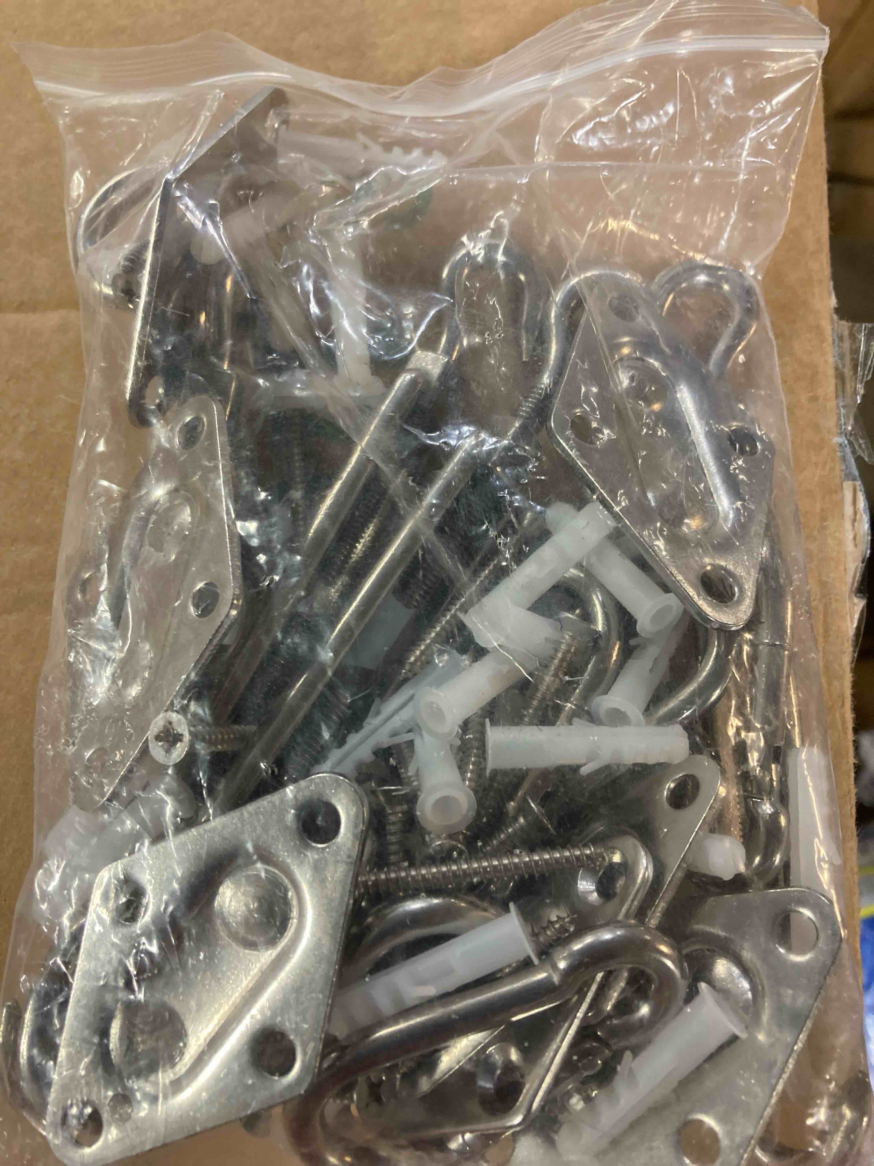 https://s3.amazonaws.com/lotting-images-prod/phillipi/BLU5952173_1715785927548.jpeg