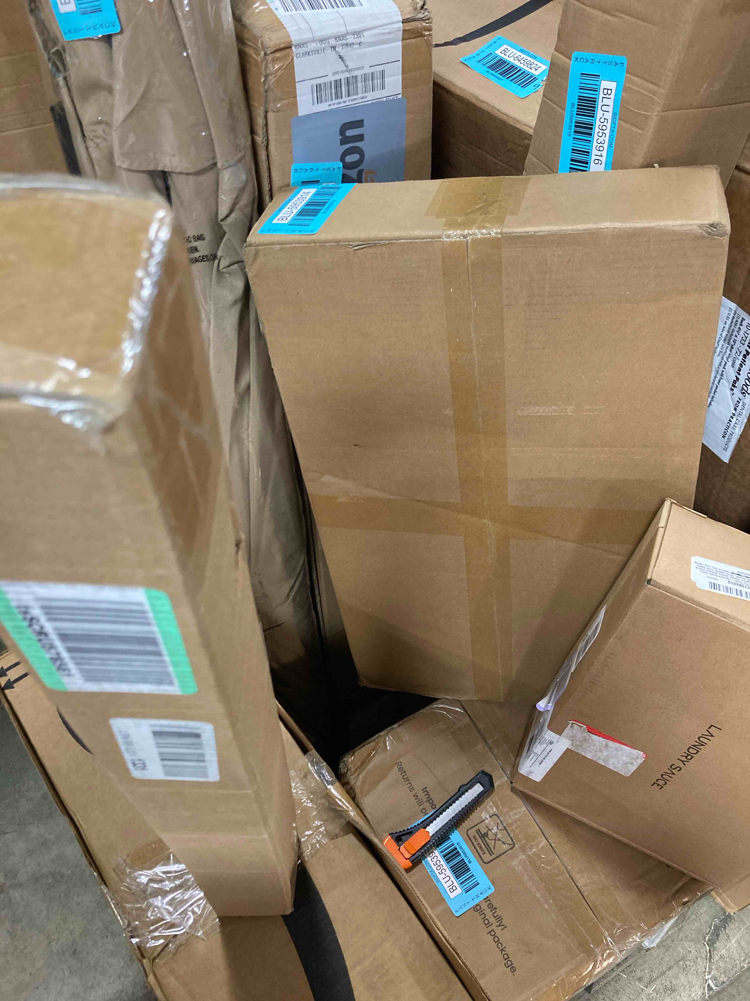 https://s3.amazonaws.com/lotting-images-prod/phillipi/BLU5953911_1720023379239.jpeg