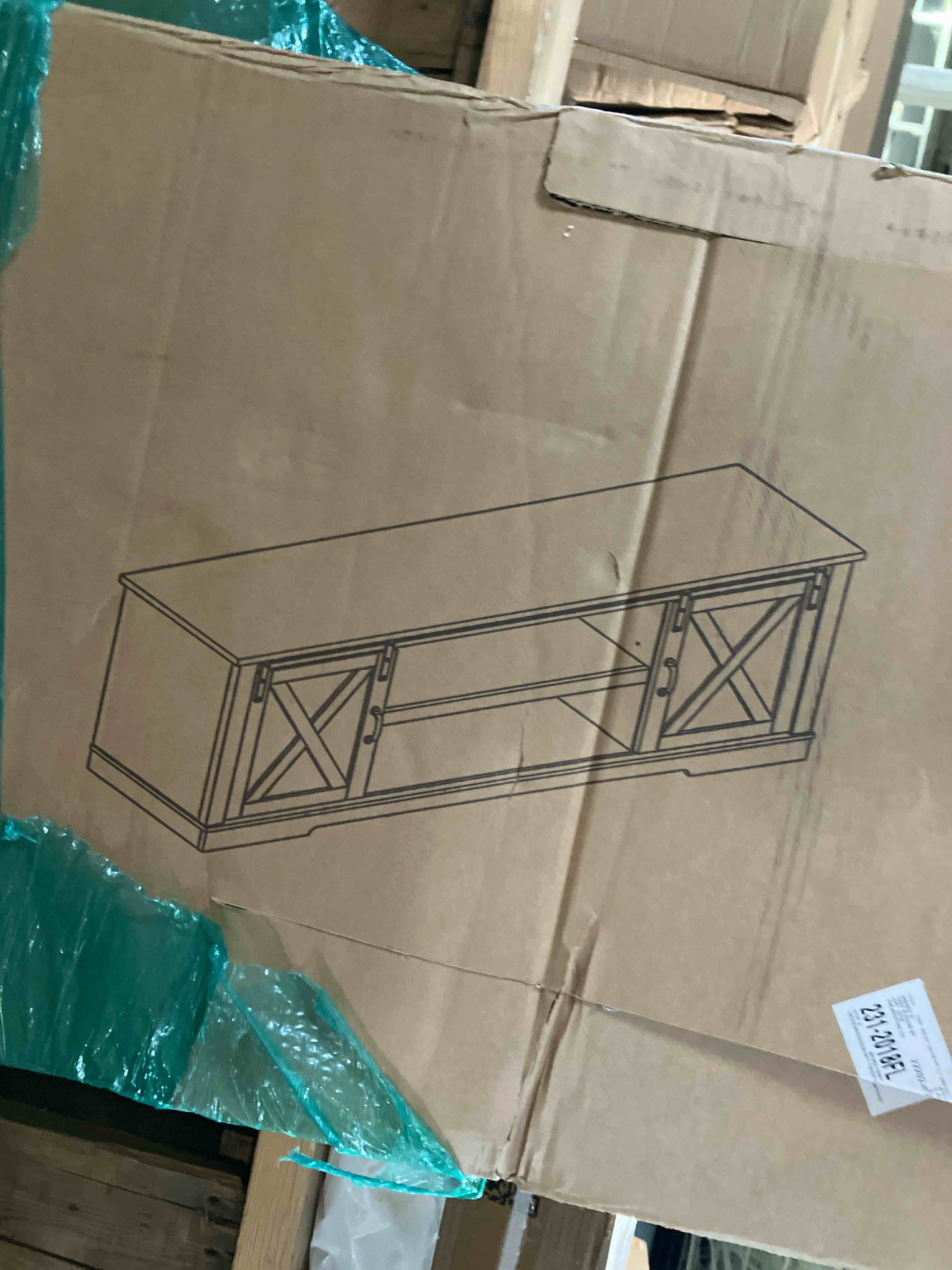 https://s3.amazonaws.com/lotting-images-prod/phillipi/BLU5954618_1713378037639.jpeg