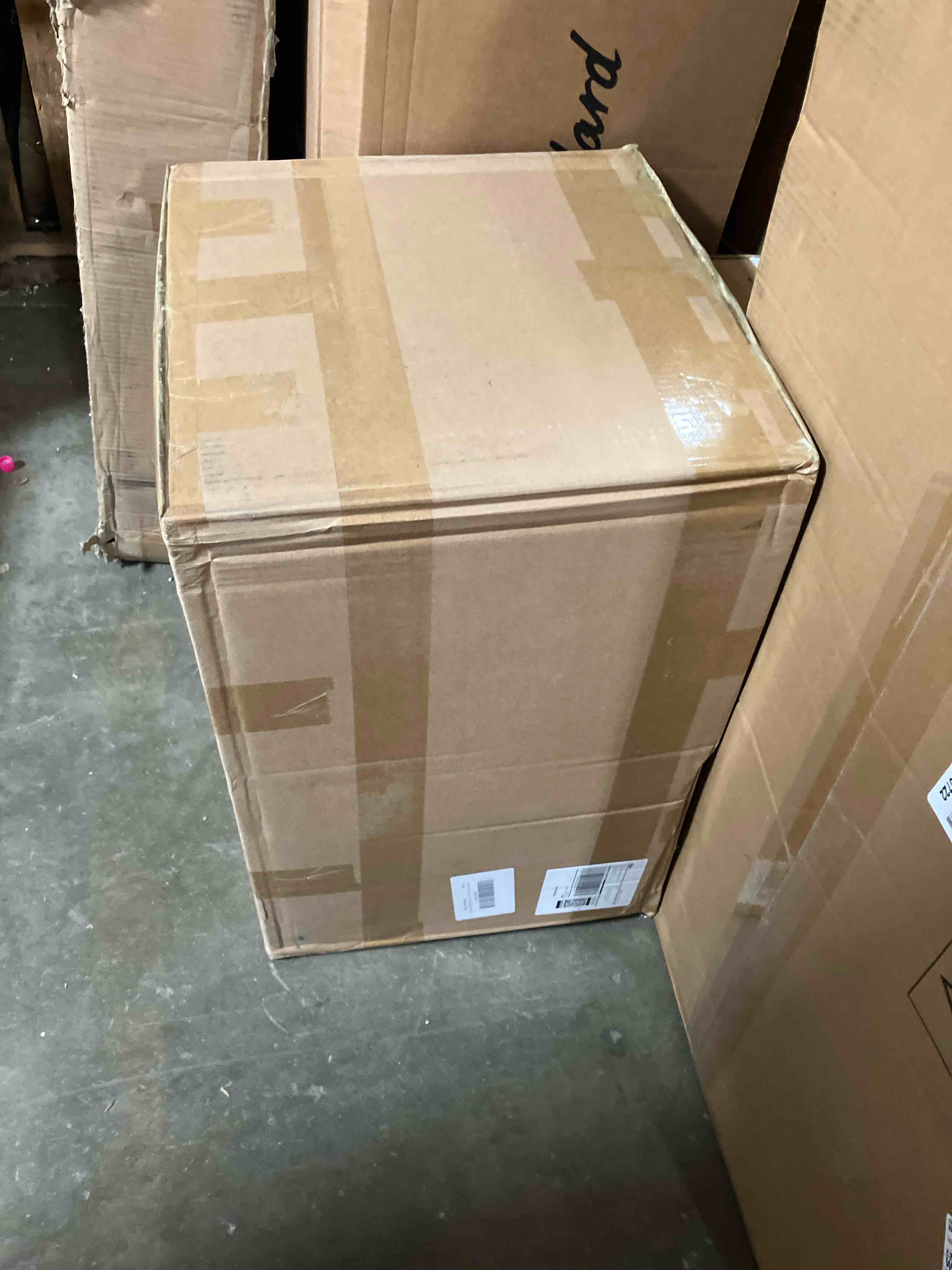 https://s3.amazonaws.com/lotting-images-prod/phillipi/BLU5955988_1712258903661.jpeg