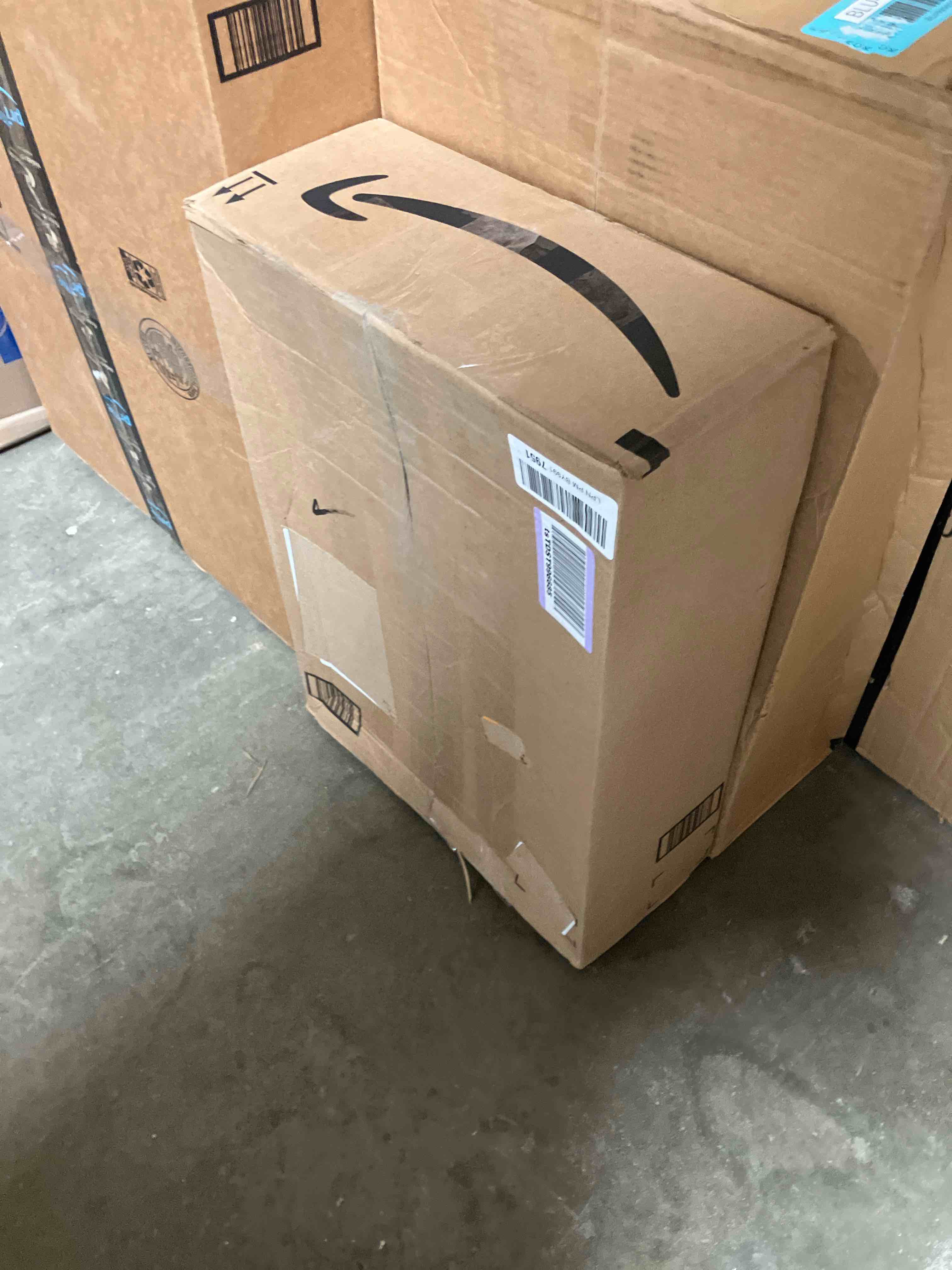 https://s3.amazonaws.com/lotting-images-prod/phillipi/BLU5956015_1712342453017.jpeg