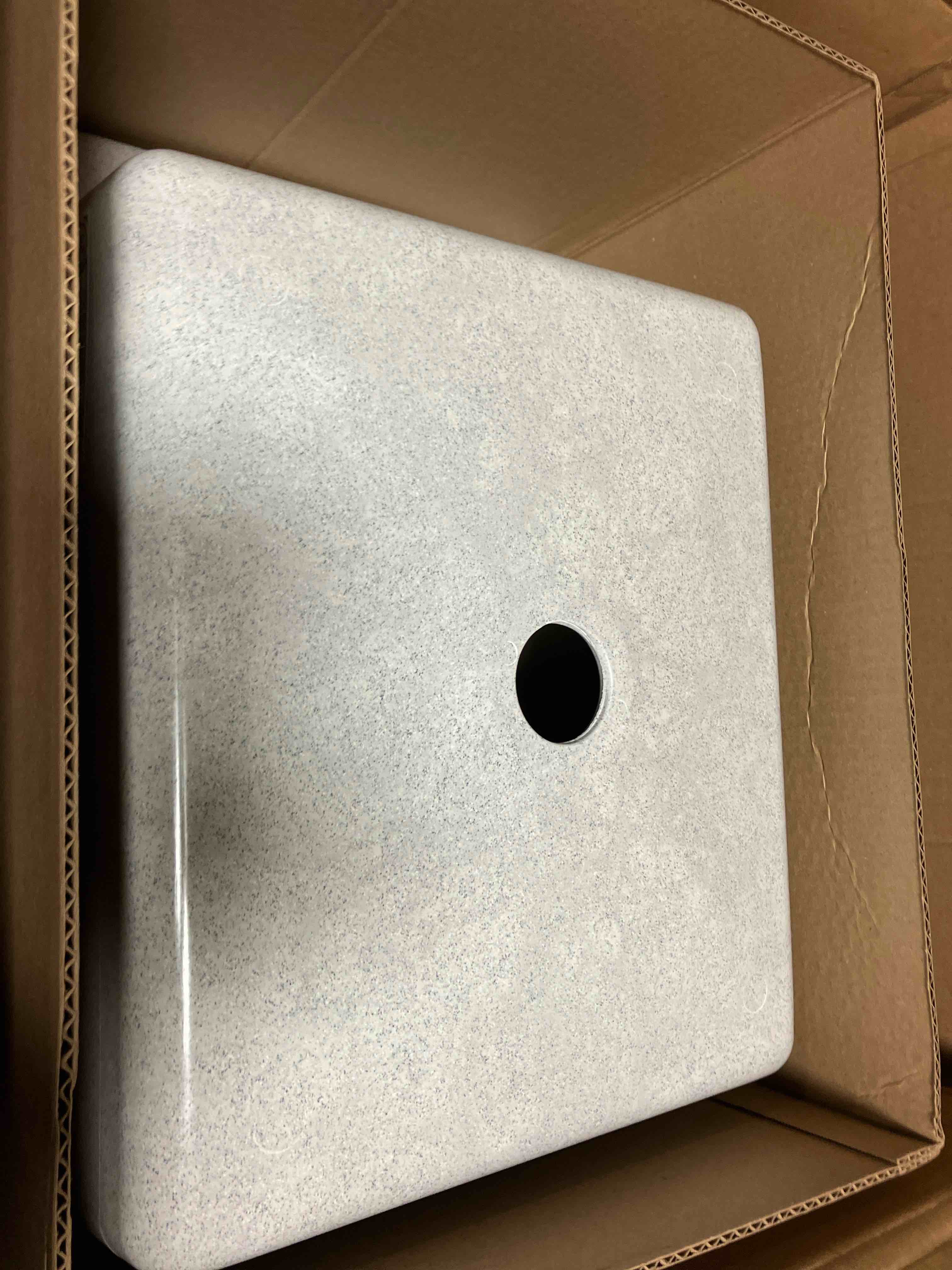 https://s3.amazonaws.com/lotting-images-prod/phillipi/BLU5957675_1711054119894.jpeg