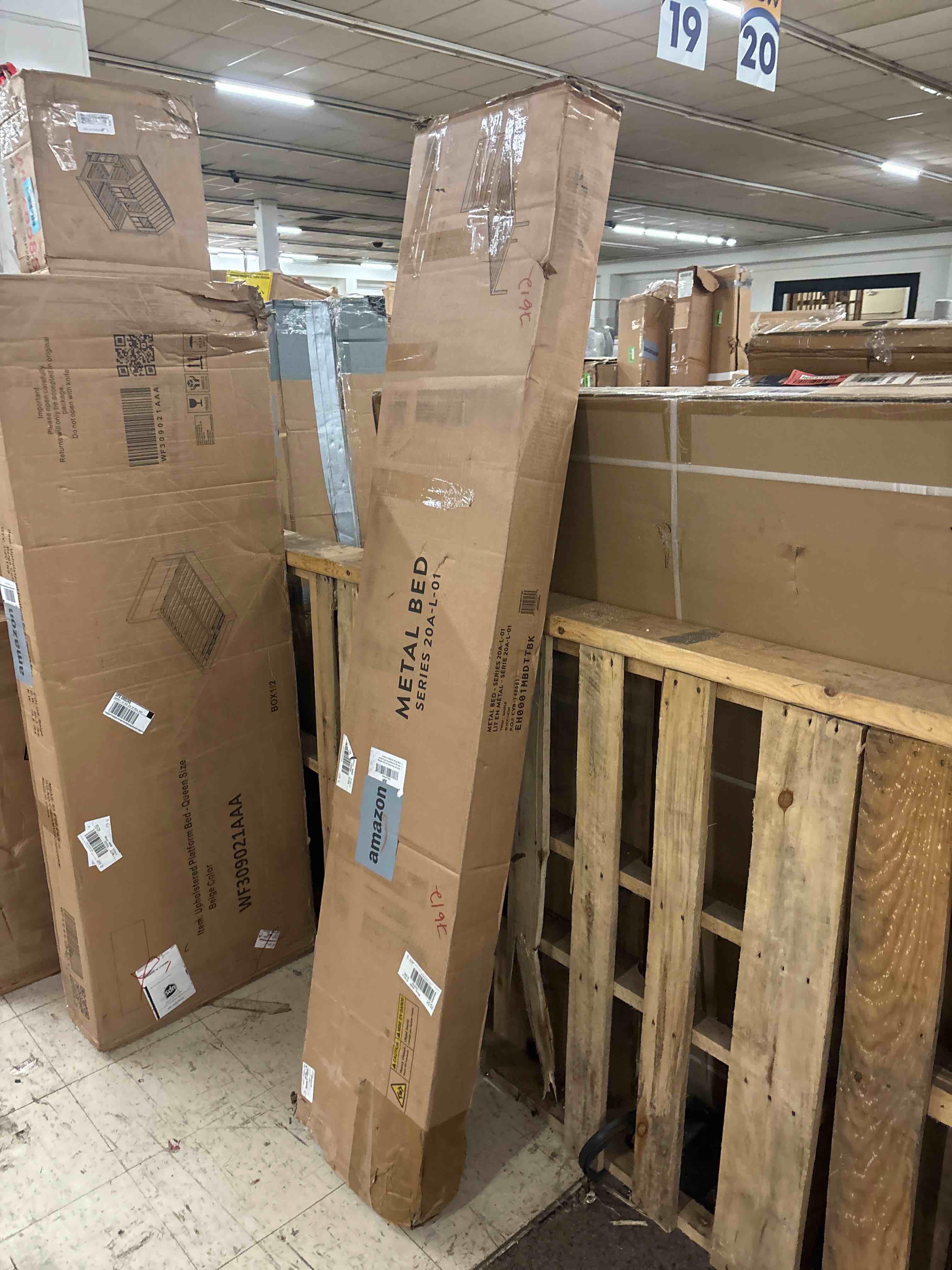 https://s3.amazonaws.com/lotting-images-prod/phillipi/BLU6091999_1707948015207.jpeg