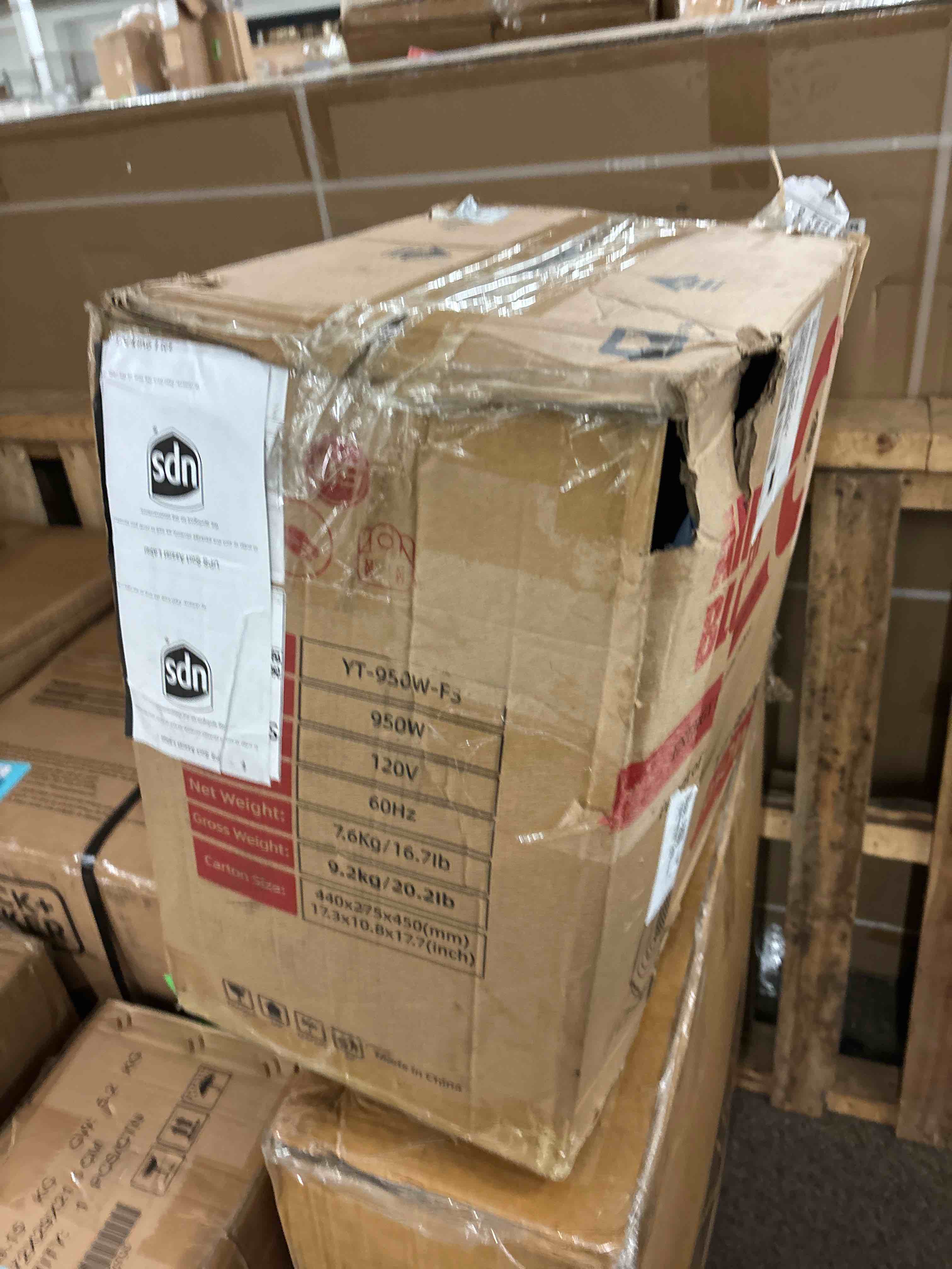 https://s3.amazonaws.com/lotting-images-prod/phillipi/BLU6092008_1707958909428.jpeg