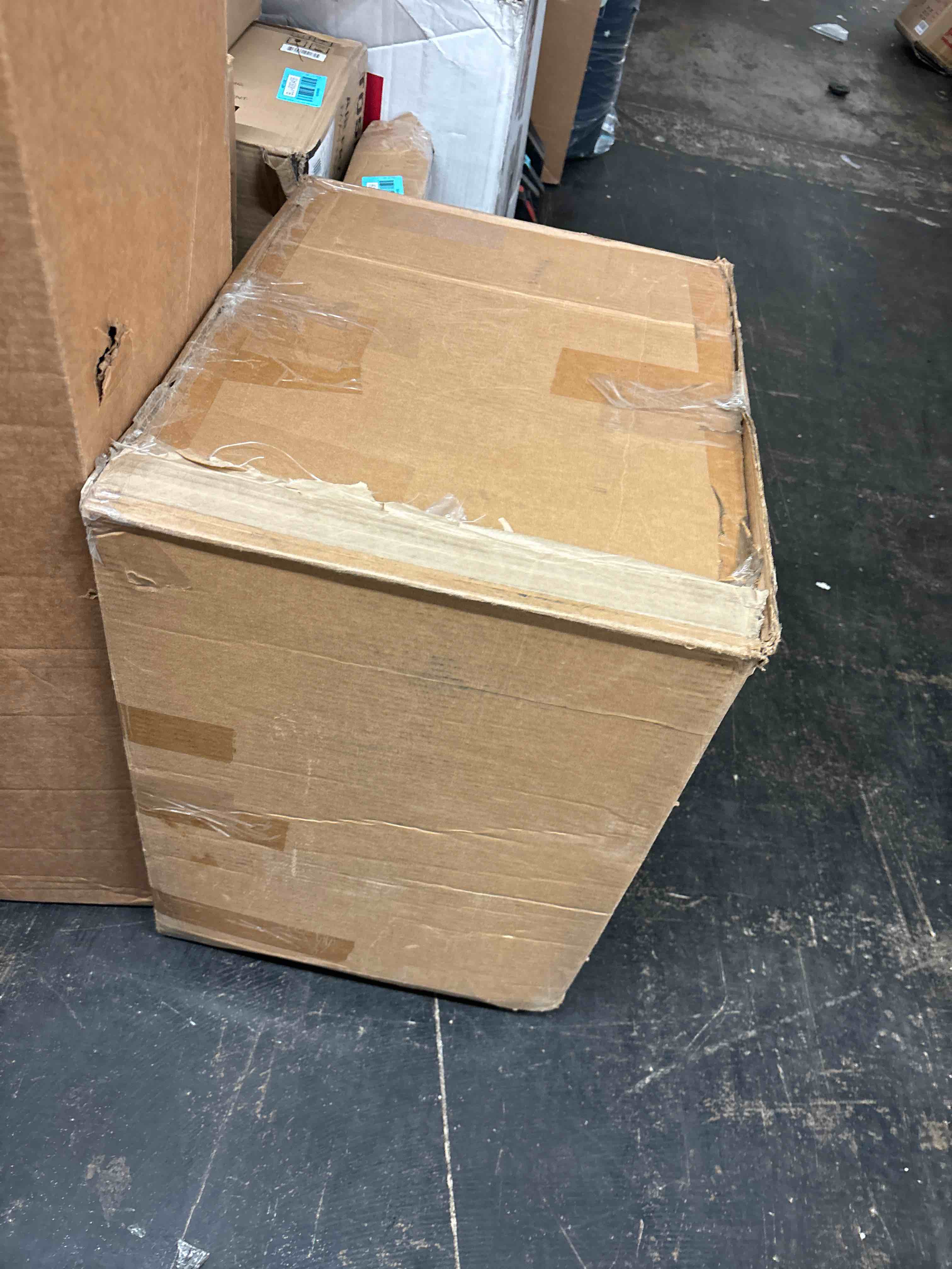 https://s3.amazonaws.com/lotting-images-prod/phillipi/BLU6093460_1711675317782.jpeg