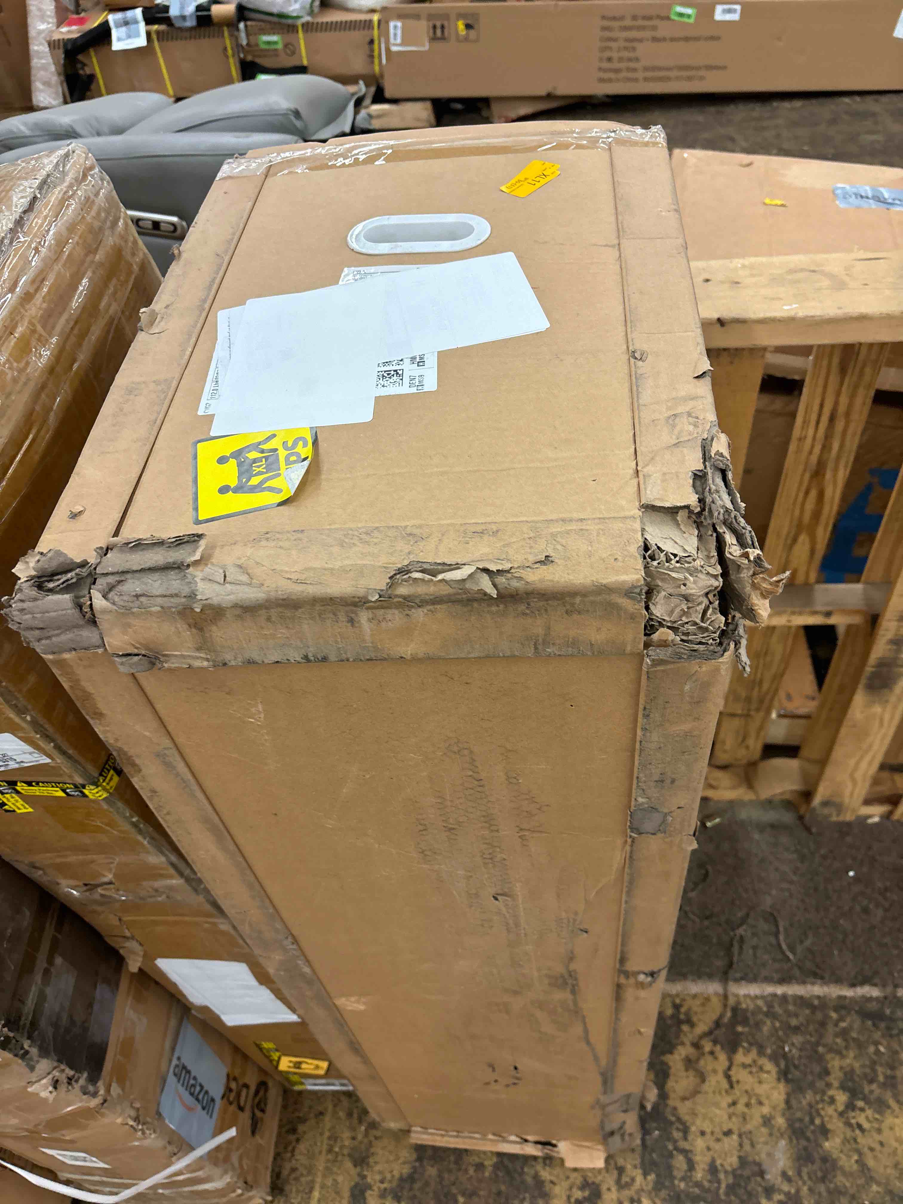 https://s3.amazonaws.com/lotting-images-prod/phillipi/BLU6094773_1716995925900.jpeg