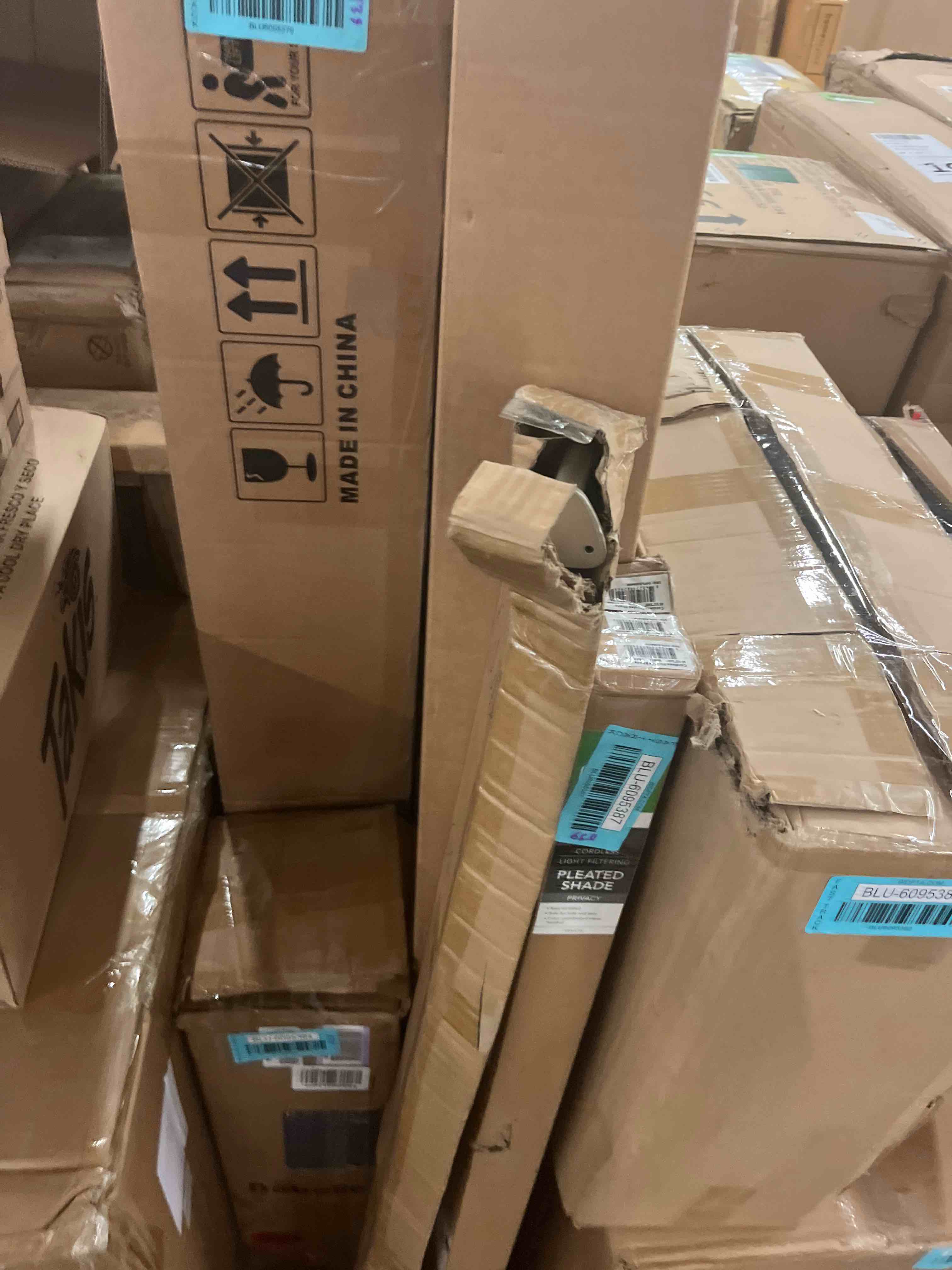 https://s3.amazonaws.com/lotting-images-prod/phillipi/BLU6095389_1710455207500.jpeg