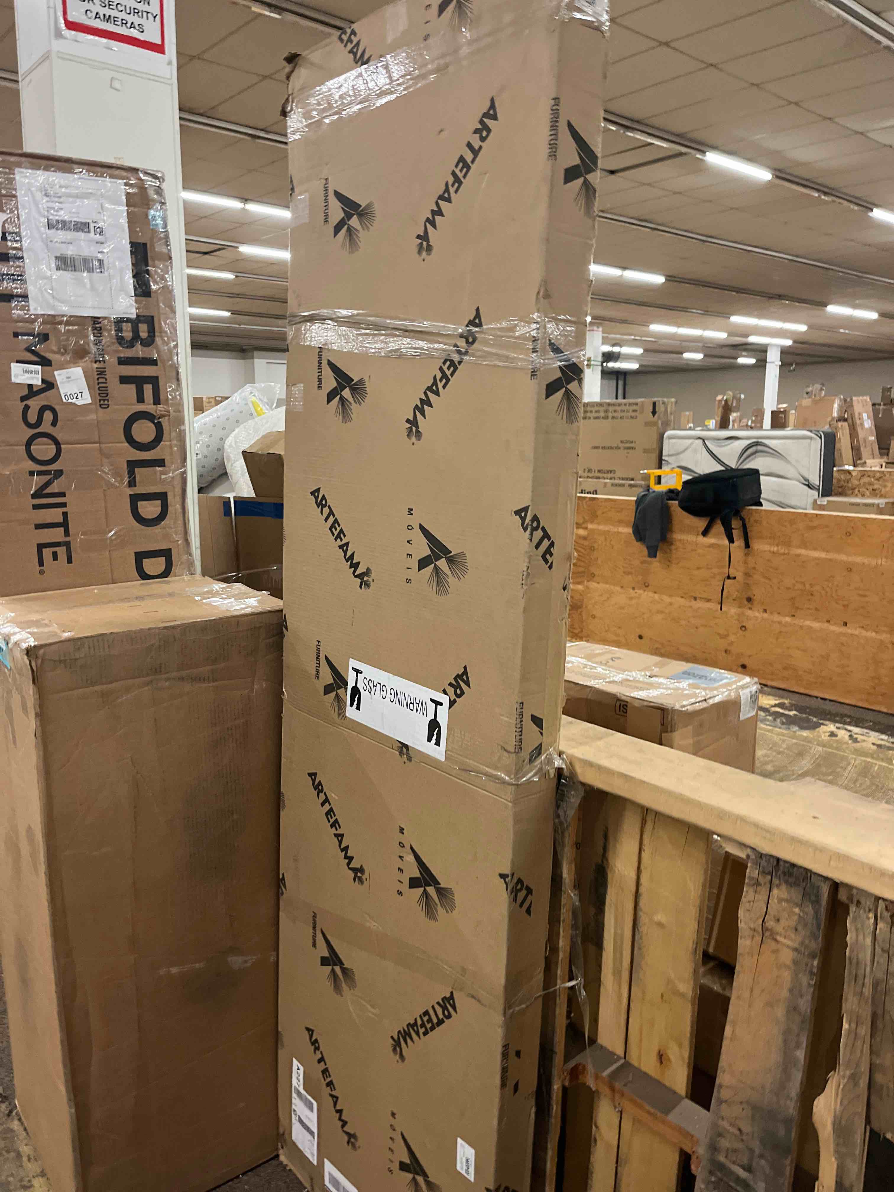 https://s3.amazonaws.com/lotting-images-prod/phillipi/BLU6097407_1713920148104.jpeg