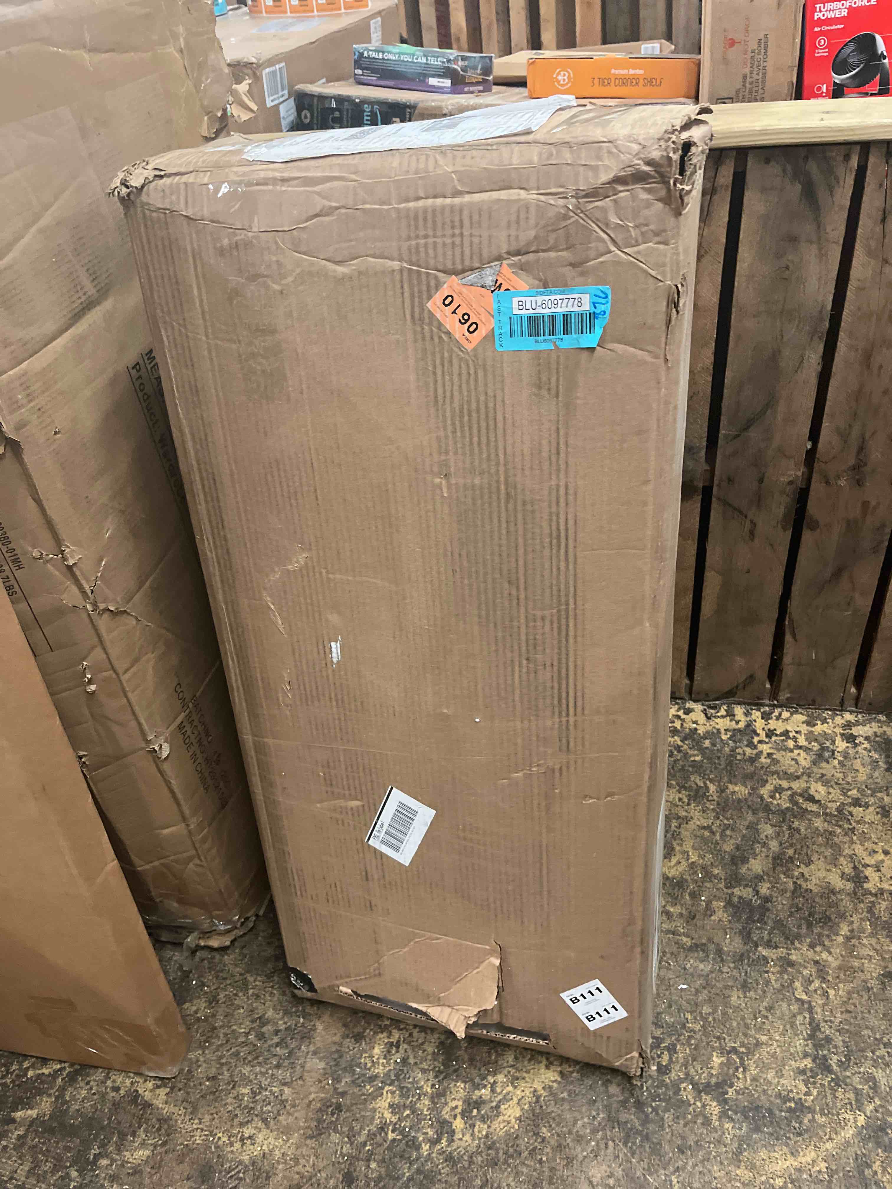 https://s3.amazonaws.com/lotting-images-prod/phillipi/BLU6097778_1714709865314.jpeg