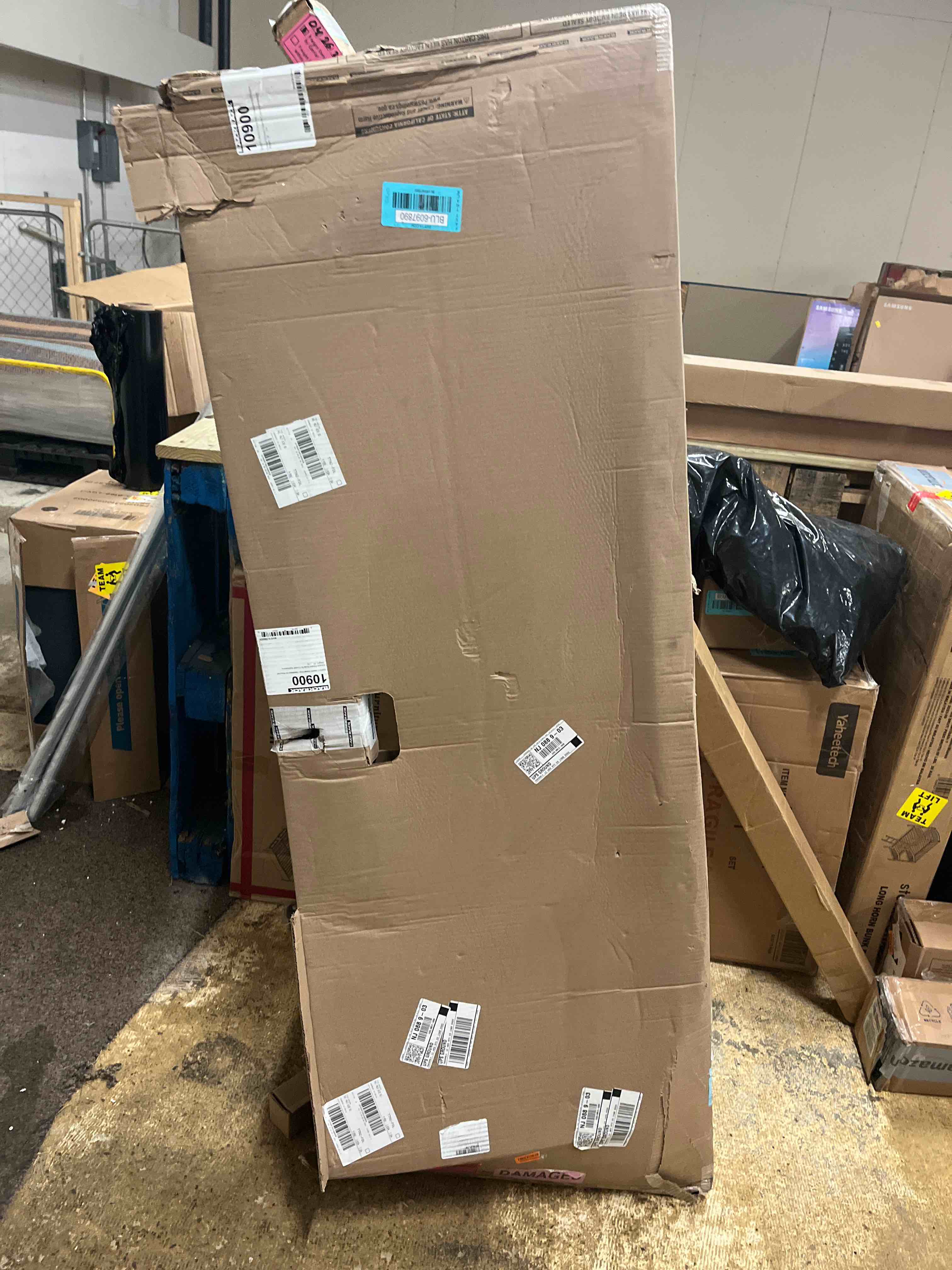 https://s3.amazonaws.com/lotting-images-prod/phillipi/BLU6097890_1716958171770.jpeg