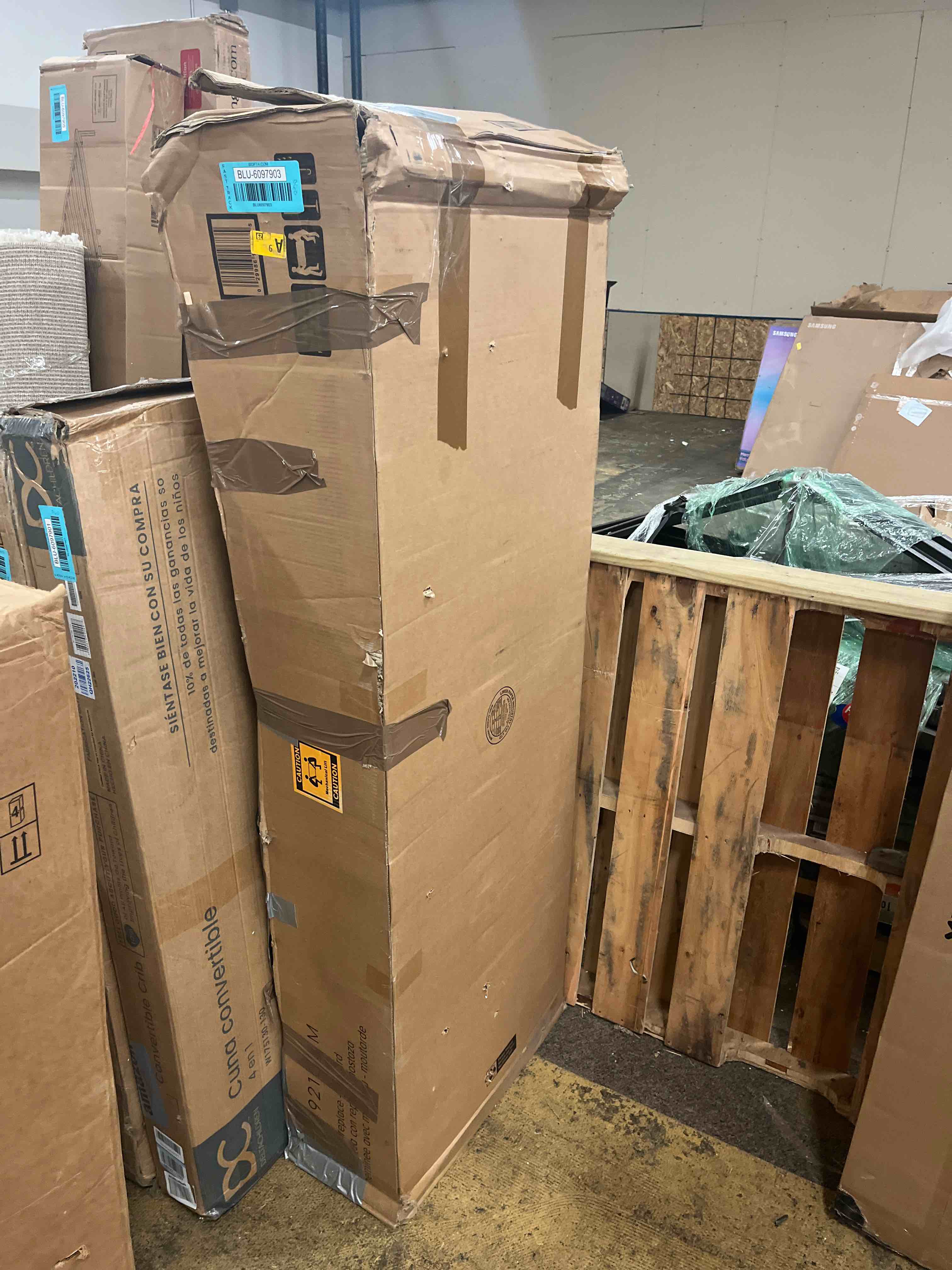 https://s3.amazonaws.com/lotting-images-prod/phillipi/BLU6097903_1716955929446.jpeg