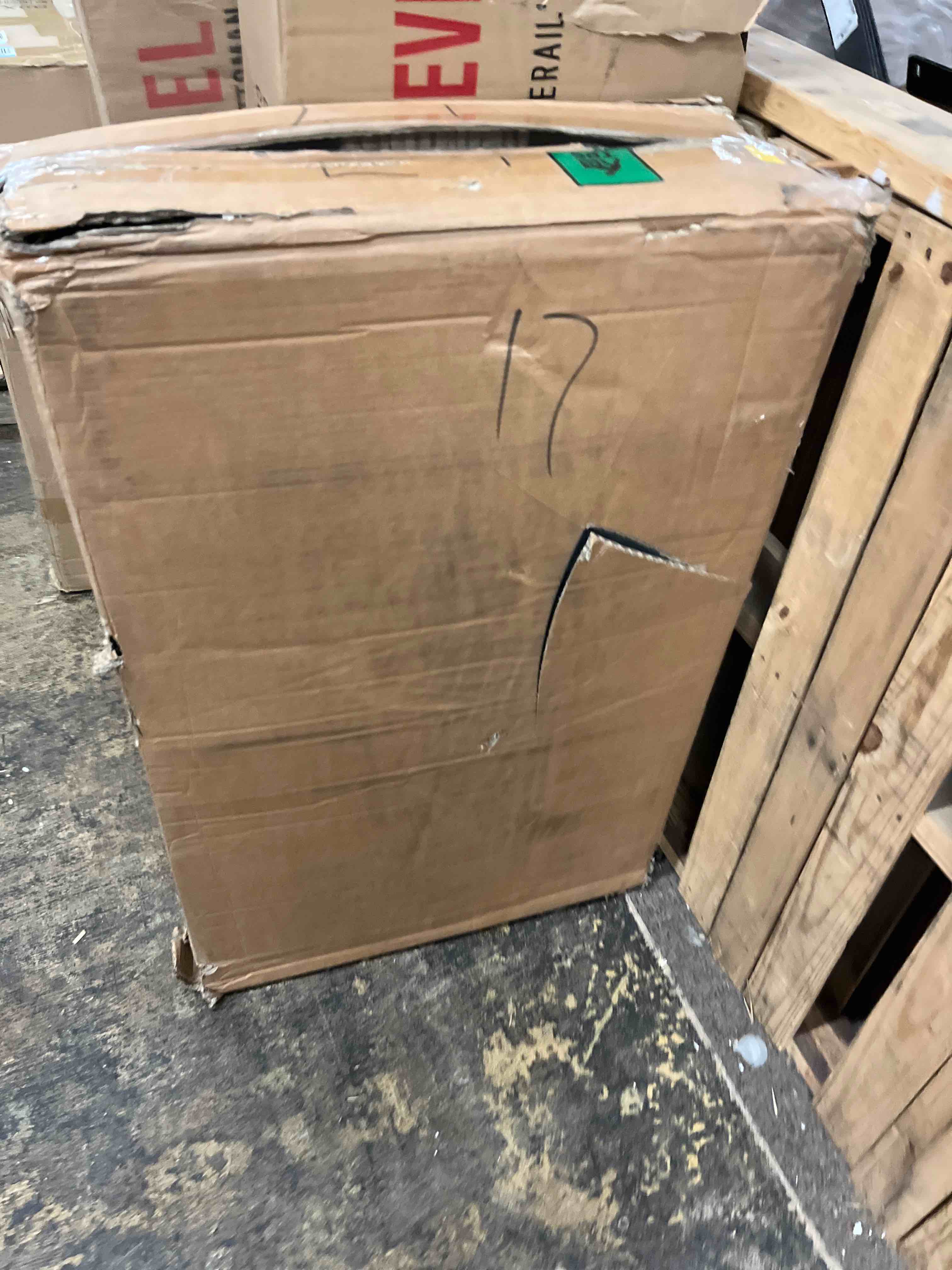 https://s3.amazonaws.com/lotting-images-prod/phillipi/BLU6098064_1714678035635.jpeg