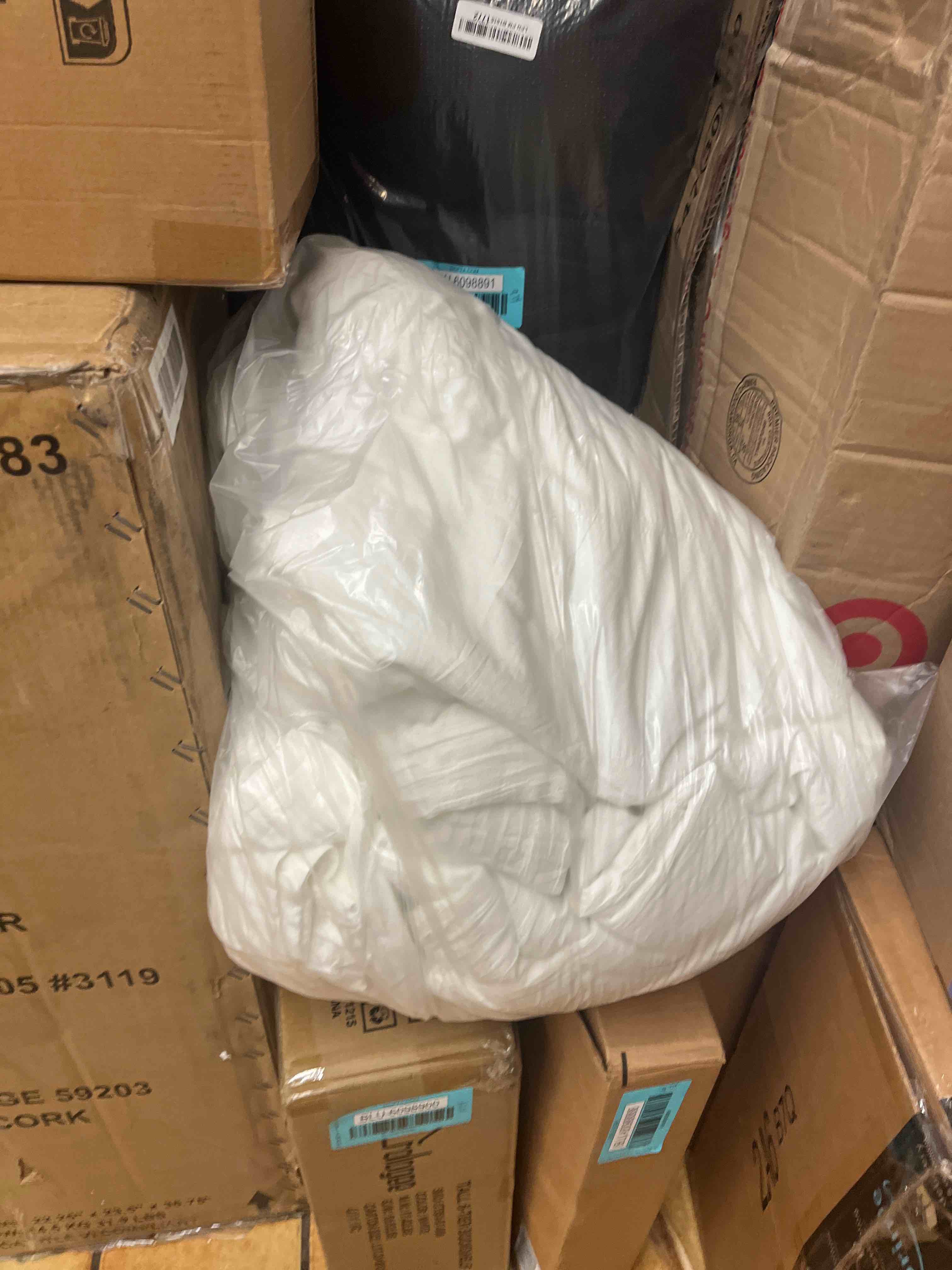 https://s3.amazonaws.com/lotting-images-prod/phillipi/BLU6098905_1715839702400.jpeg