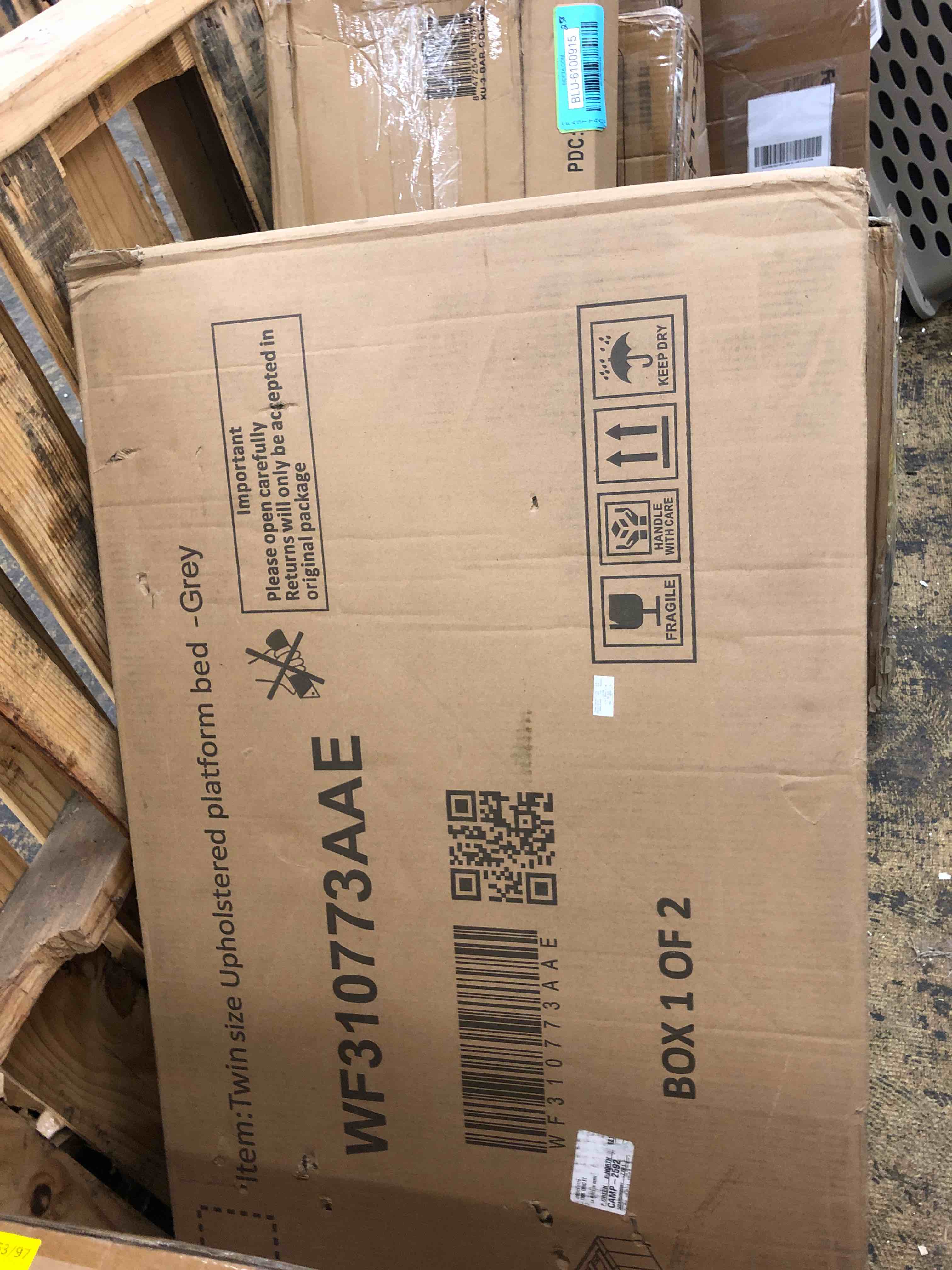 https://s3.amazonaws.com/lotting-images-prod/phillipi/BLU6100913_1719418762714.jpeg