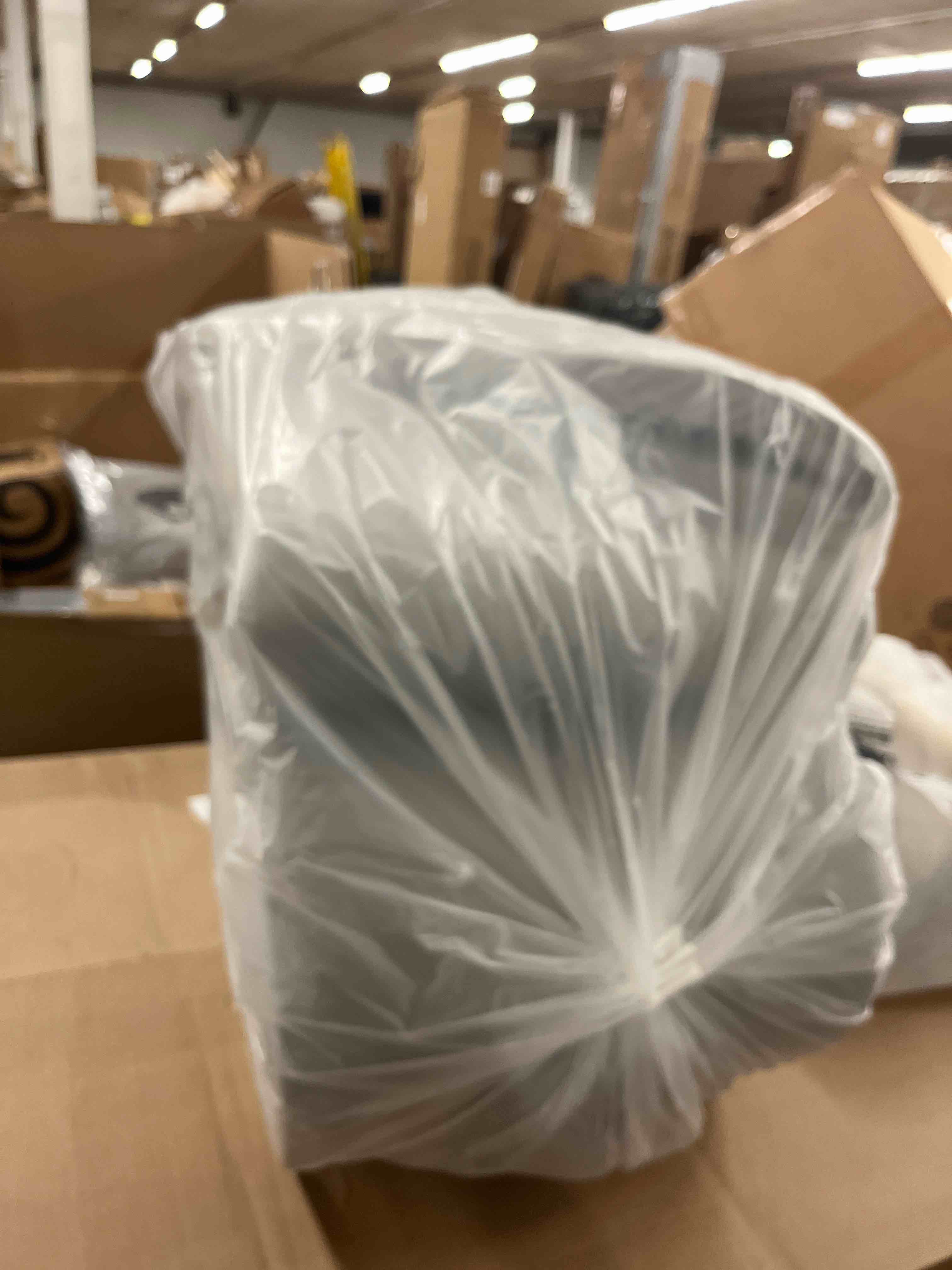 https://s3.amazonaws.com/lotting-images-prod/phillipi/BLU6100953_1716541225450.jpeg