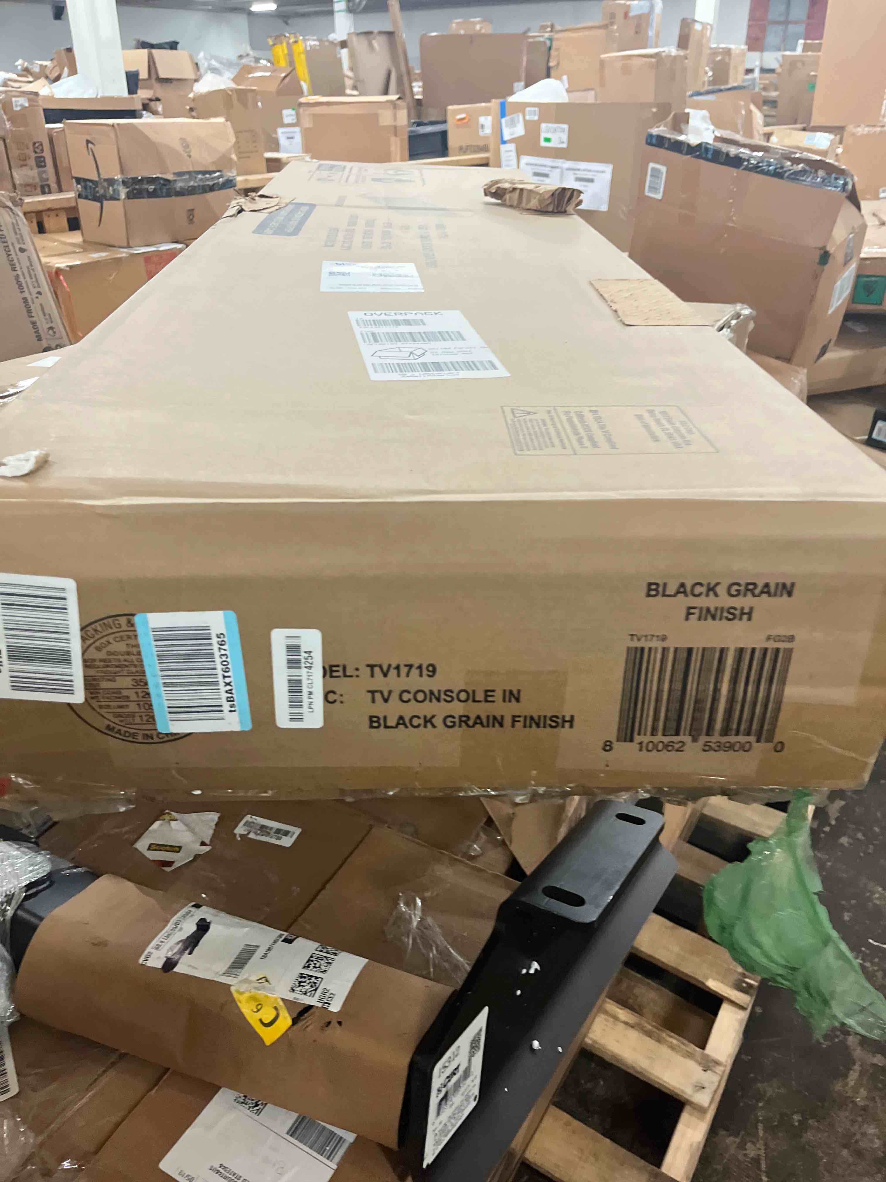 https://s3.amazonaws.com/lotting-images-prod/phillipi/BLU6100966_1716537366580.jpeg