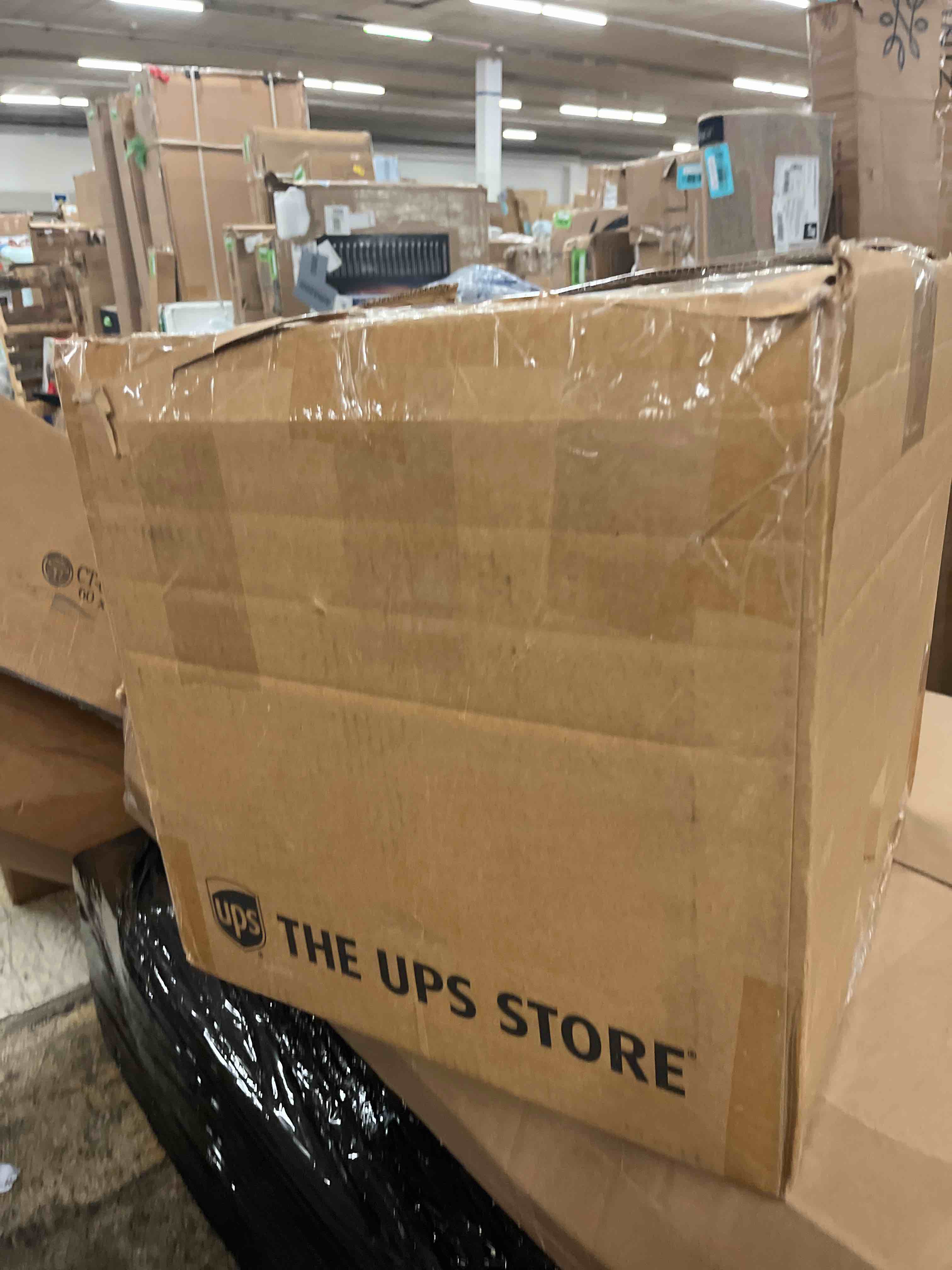 https://s3.amazonaws.com/lotting-images-prod/phillipi/BLU6101026_1716541068102.jpeg