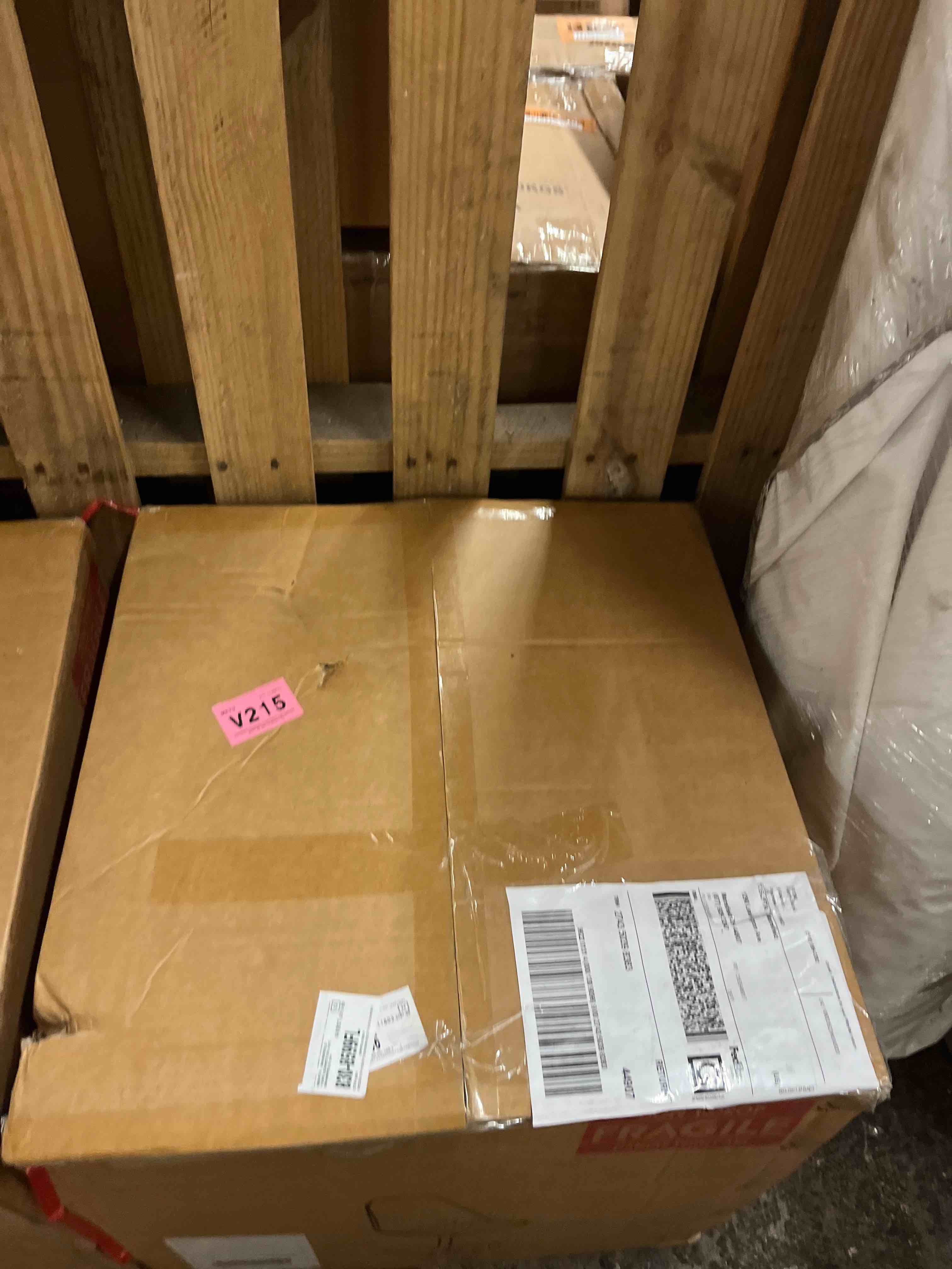 https://s3.amazonaws.com/lotting-images-prod/phillipi/BLU6101098_1716579443317.jpeg