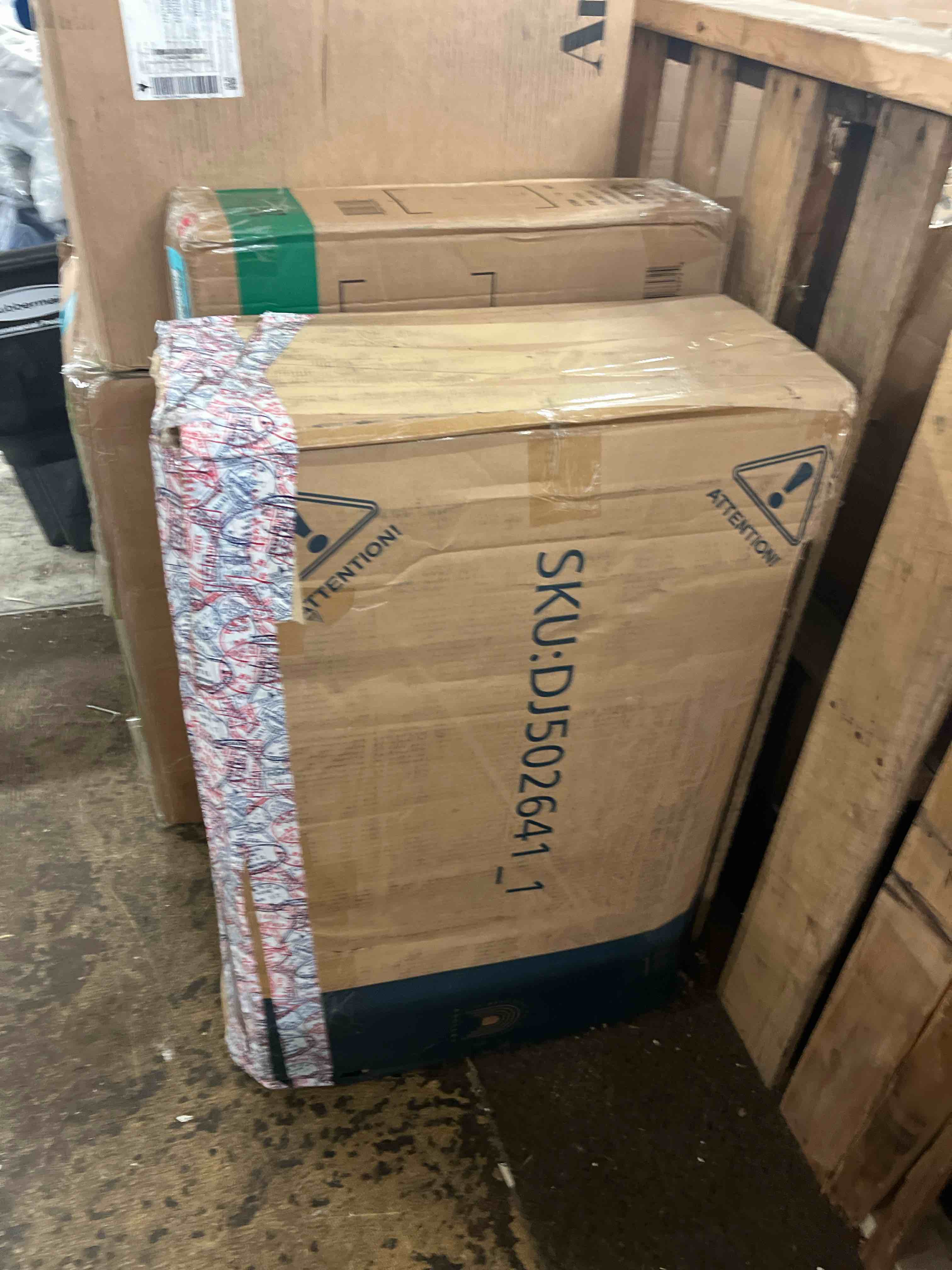 https://s3.amazonaws.com/lotting-images-prod/phillipi/BLU6101110_1716582086237.jpeg