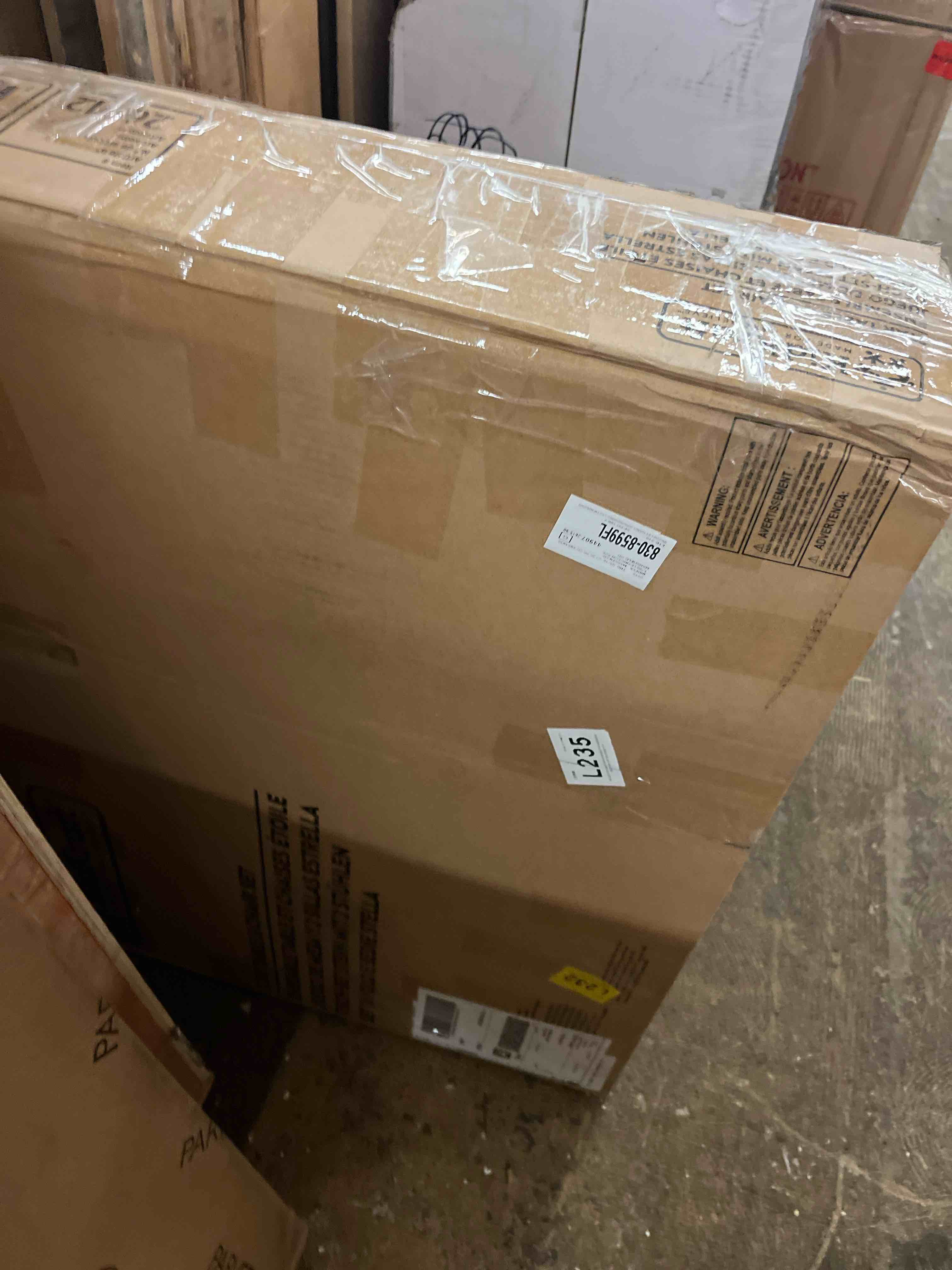 https://s3.amazonaws.com/lotting-images-prod/phillipi/BLU6101125_1716580601388.jpeg