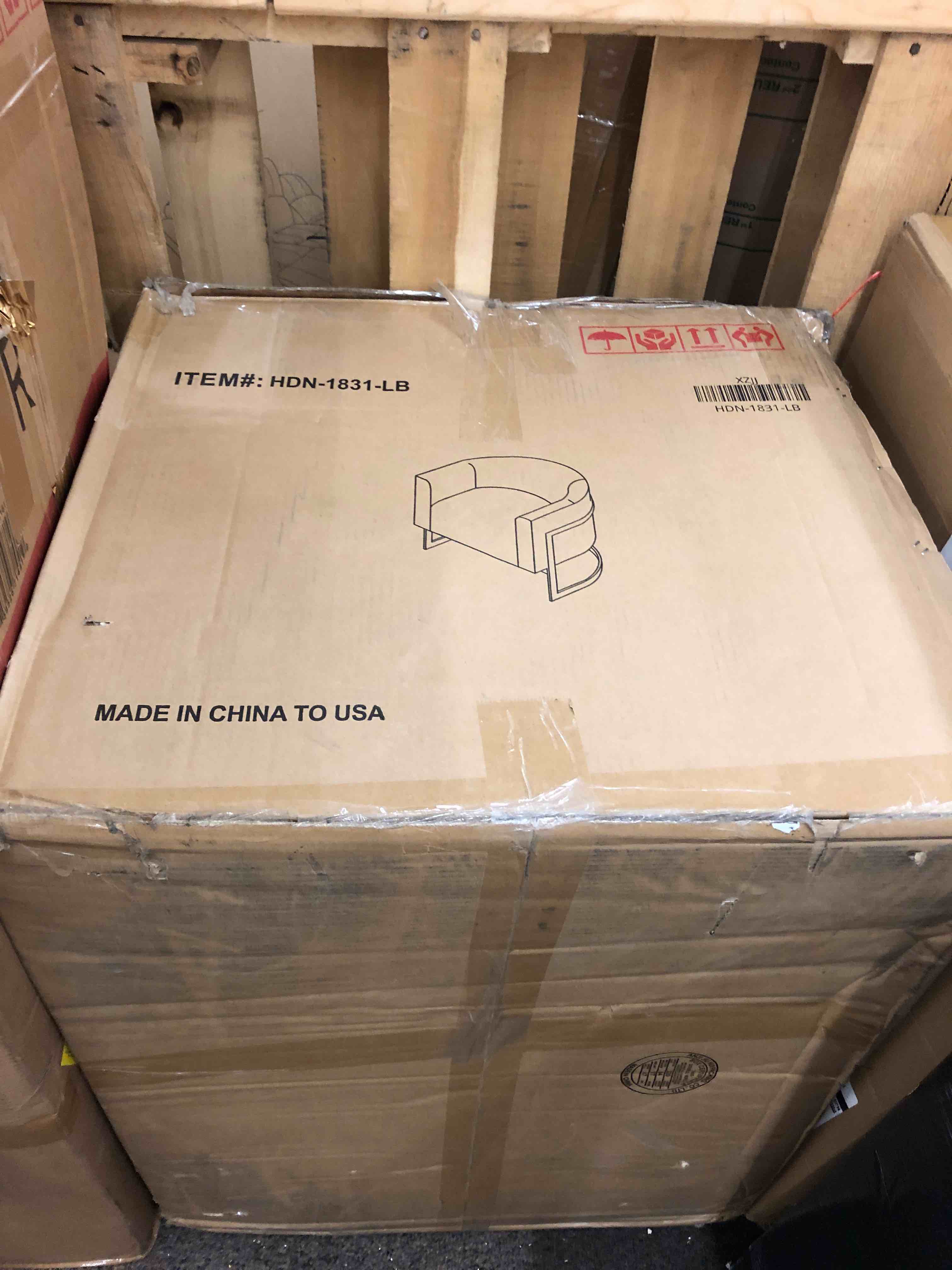 https://s3.amazonaws.com/lotting-images-prod/phillipi/BLU6101794_1719966226798.jpeg
