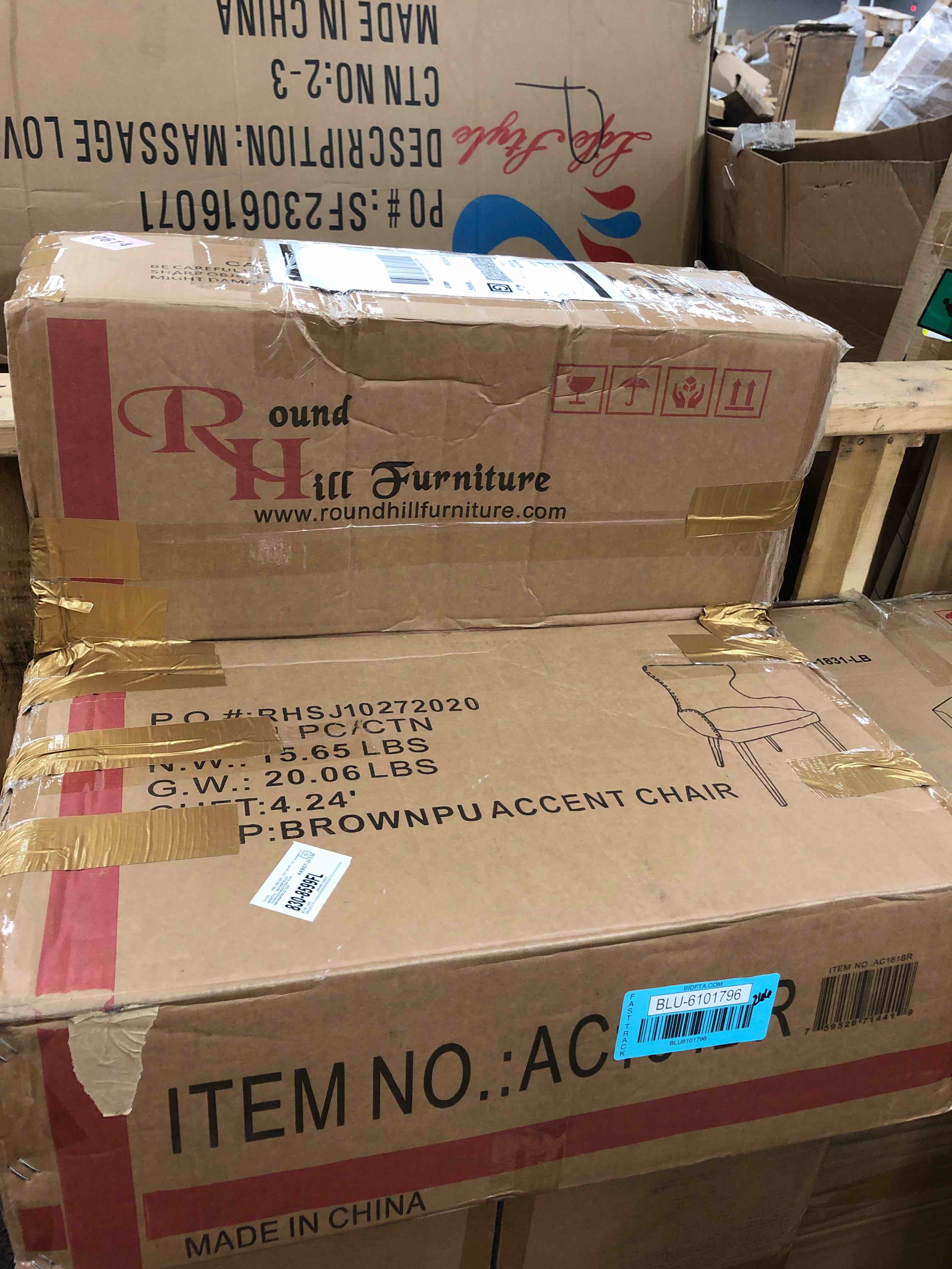 https://s3.amazonaws.com/lotting-images-prod/phillipi/BLU6101796_1719966479603.jpeg