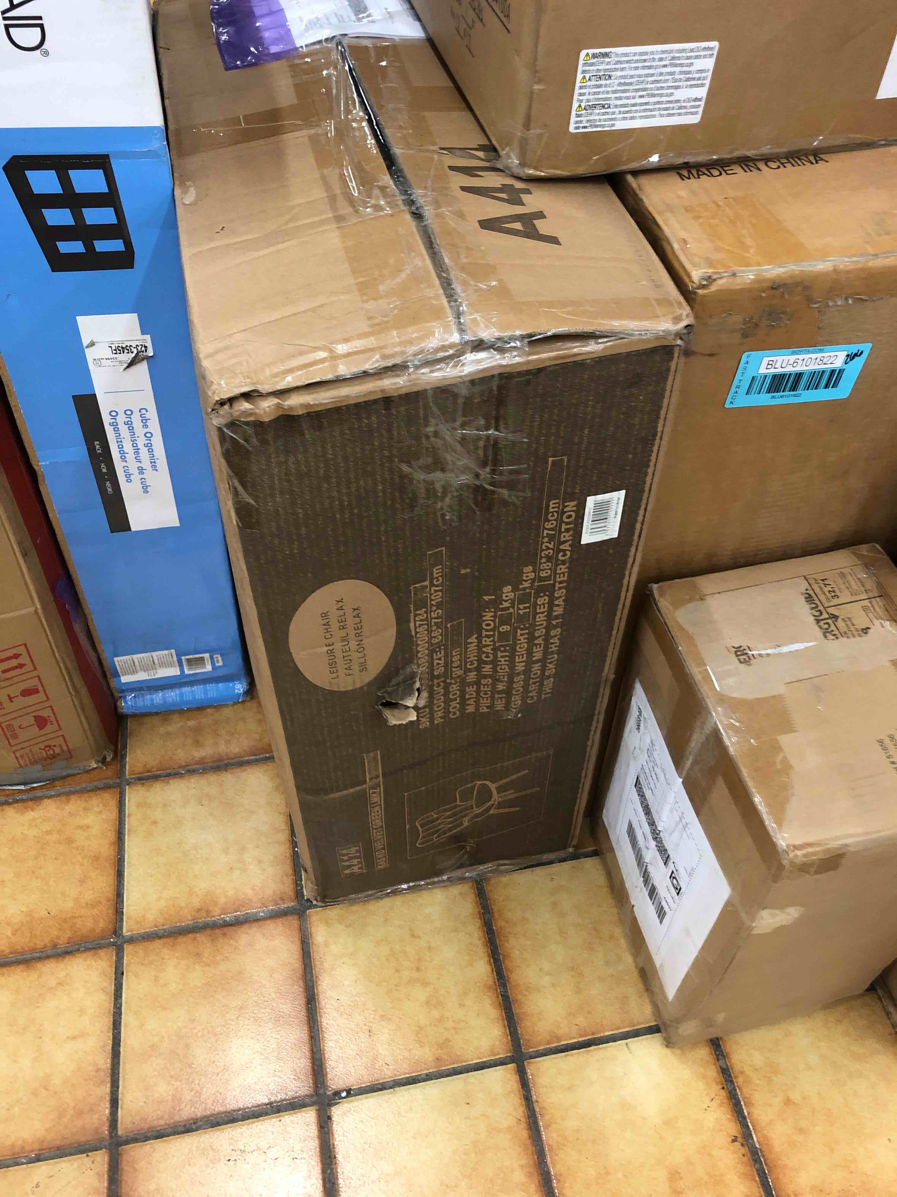 https://s3.amazonaws.com/lotting-images-prod/phillipi/BLU6101836_1719974277598.jpeg