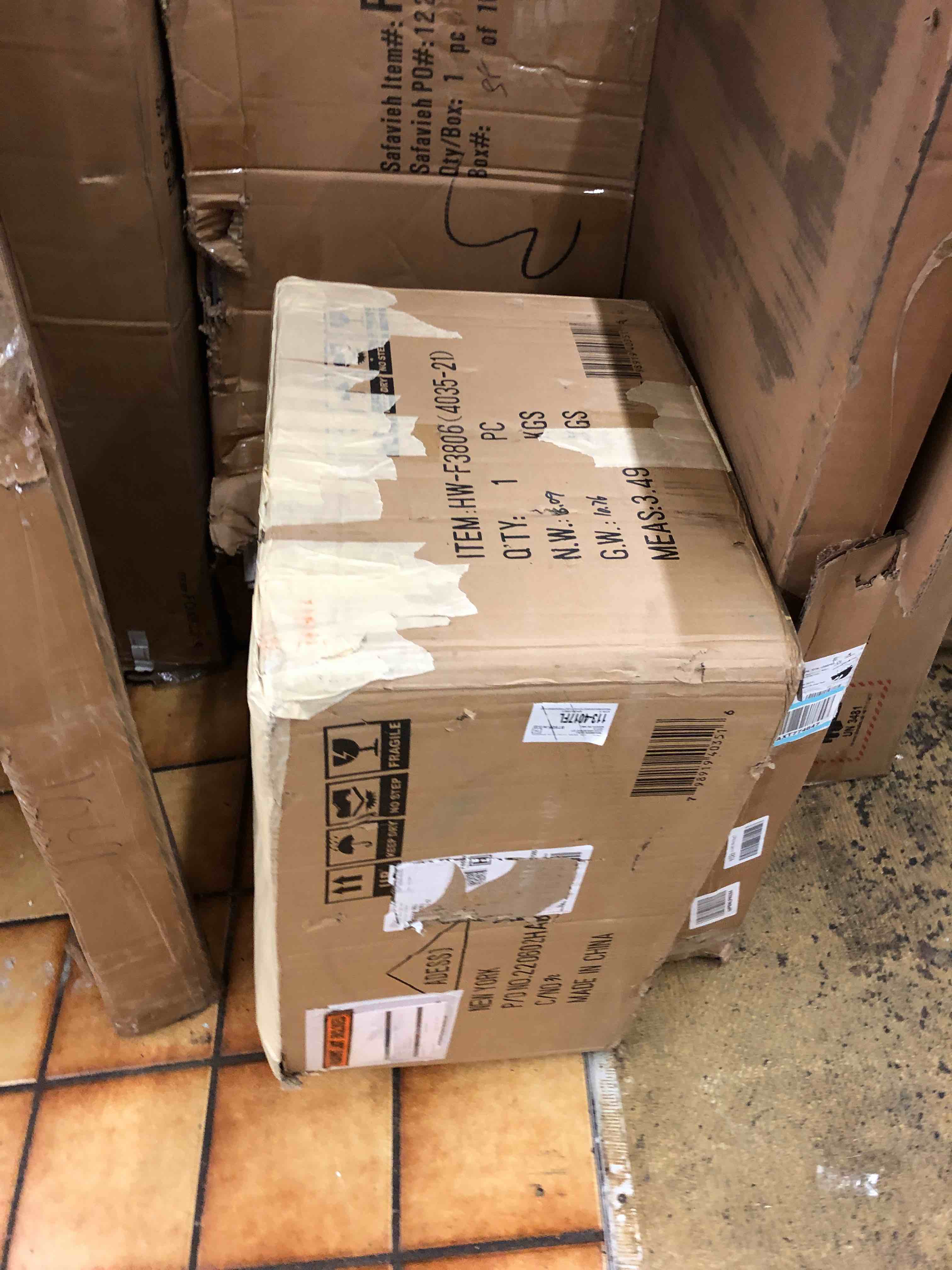 https://s3.amazonaws.com/lotting-images-prod/phillipi/BLU6102120_1720655011248.jpeg