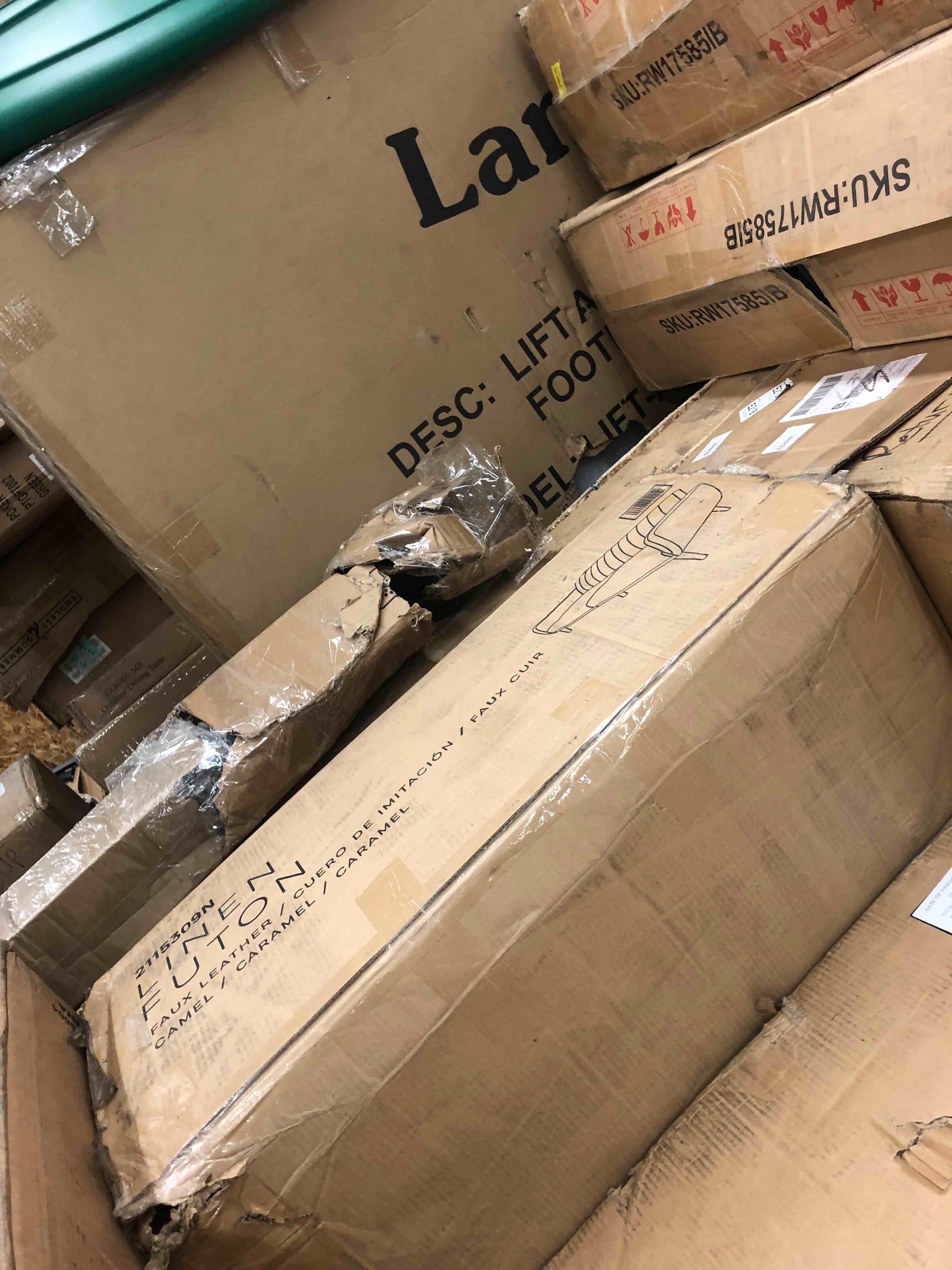 https://s3.amazonaws.com/lotting-images-prod/phillipi/BLU6102156_1720704121004.jpeg