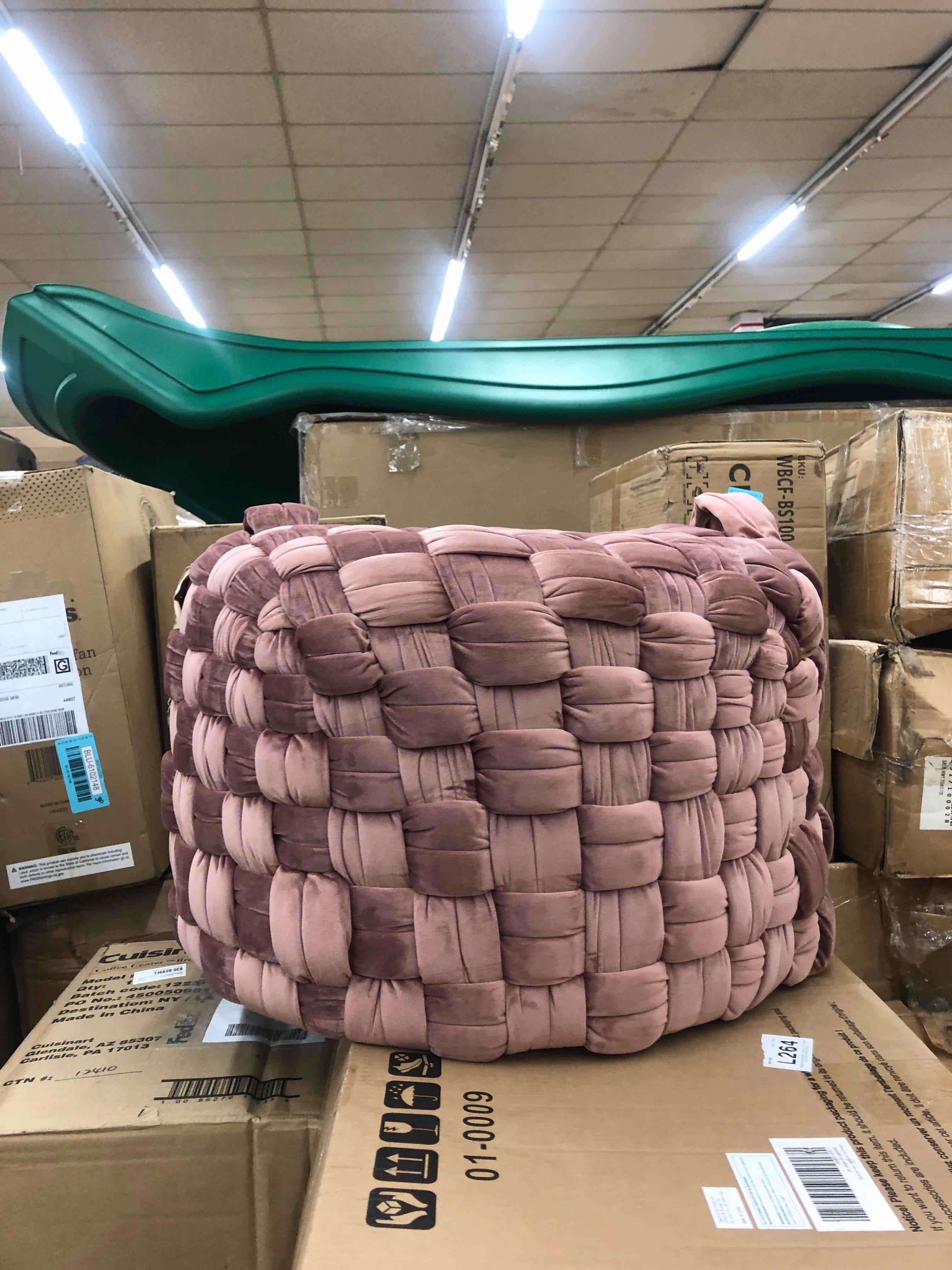https://s3.amazonaws.com/lotting-images-prod/phillipi/BLU6102160_1720709735571.jpeg