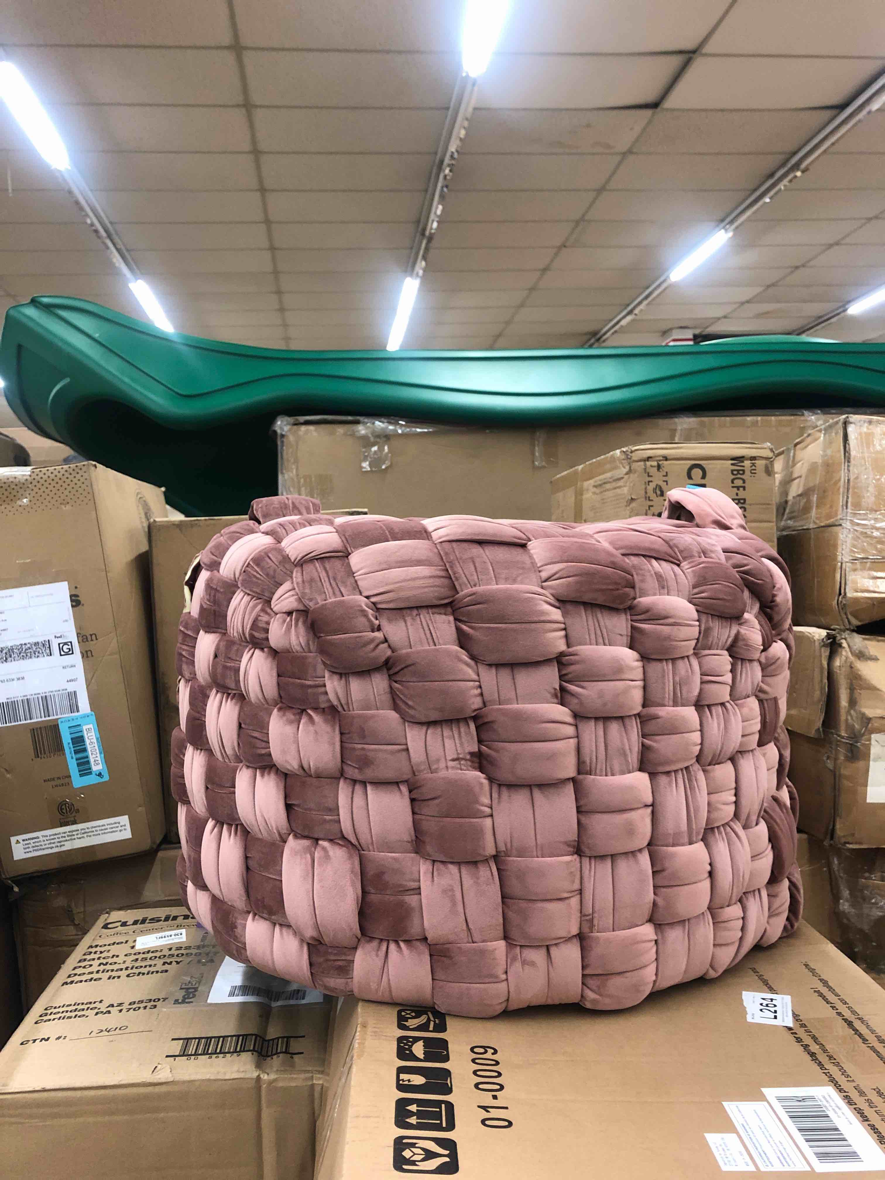https://s3.amazonaws.com/lotting-images-prod/phillipi/BLU6102160_1720709736683.jpeg