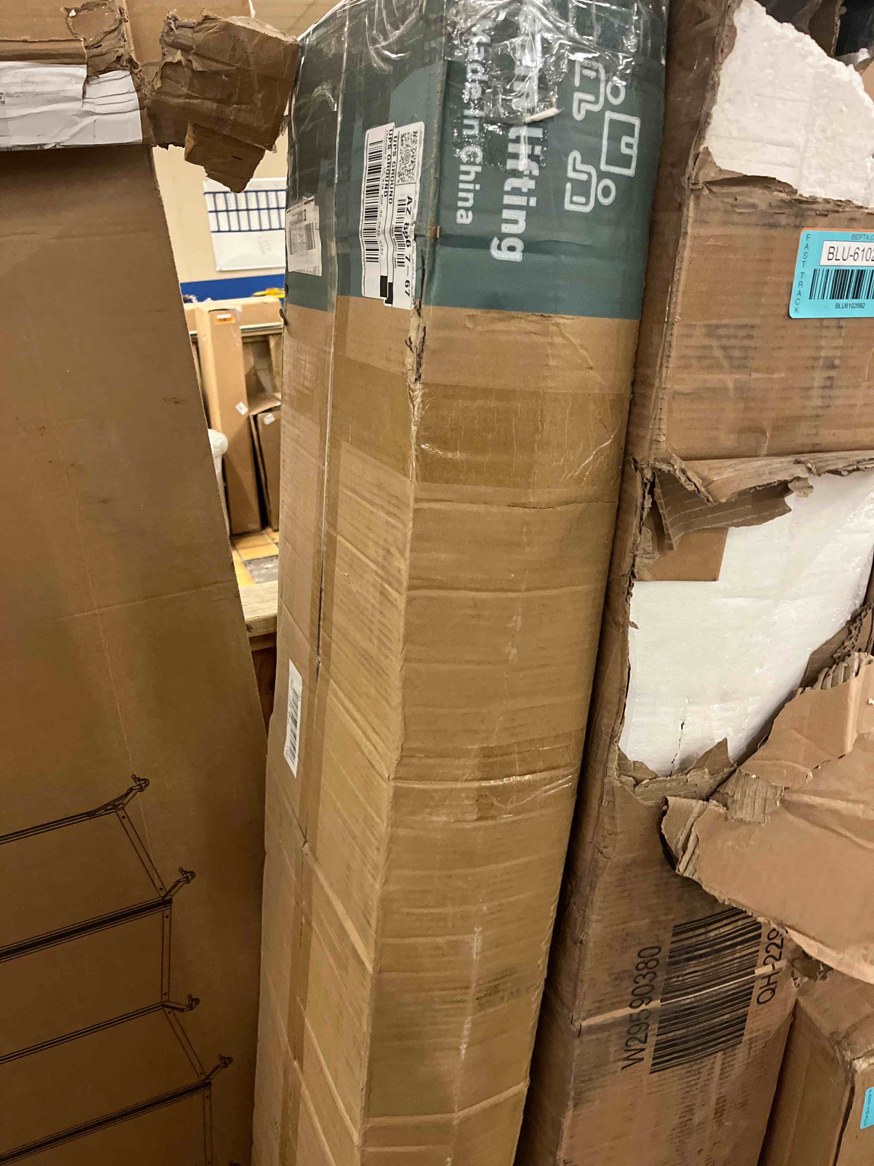https://s3.amazonaws.com/lotting-images-prod/phillipi/BLU6102694_1718175195969.jpeg