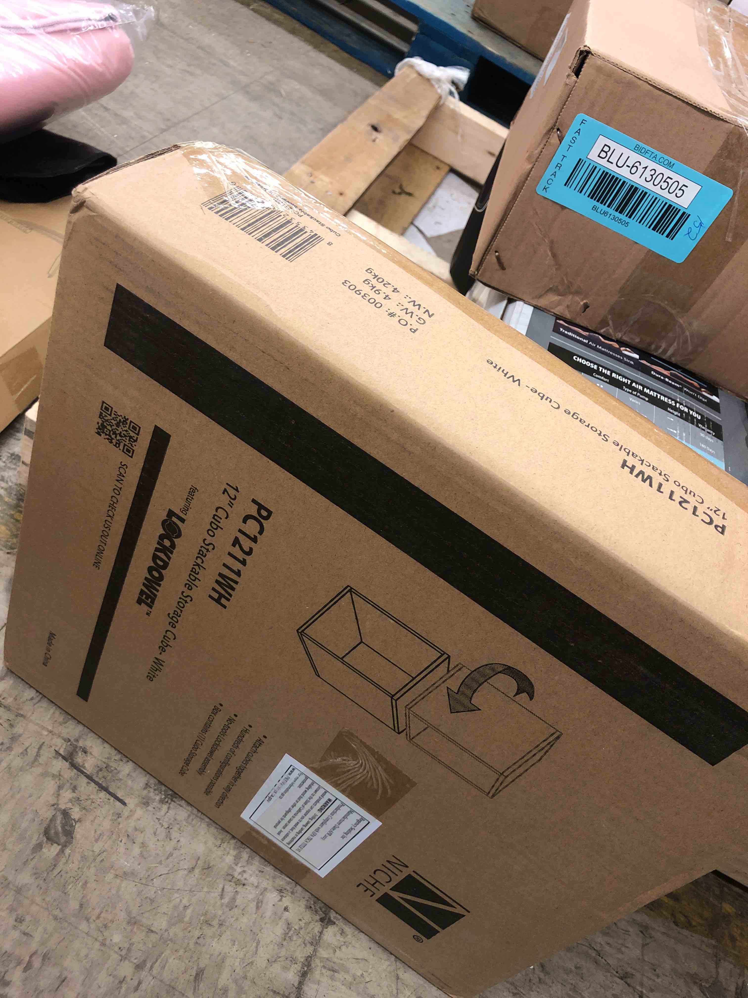 https://s3.amazonaws.com/lotting-images-prod/phillipi/BLU6130506_1729529407004.jpeg