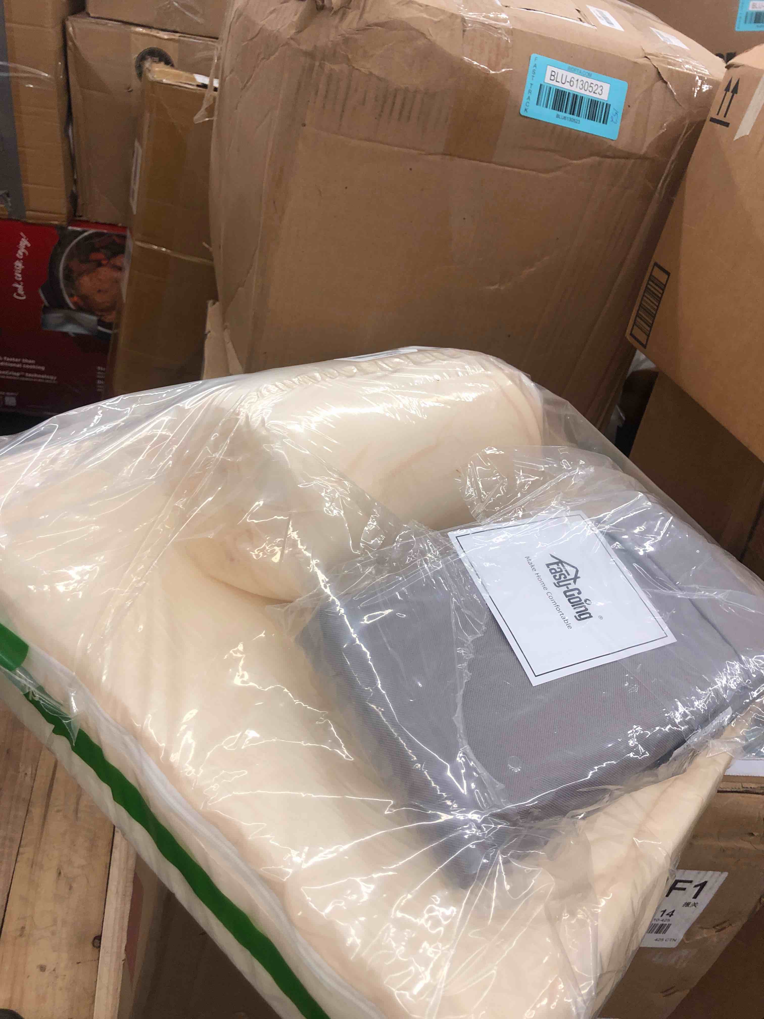 https://s3.amazonaws.com/lotting-images-prod/phillipi/BLU6130524_1729533589459.jpeg