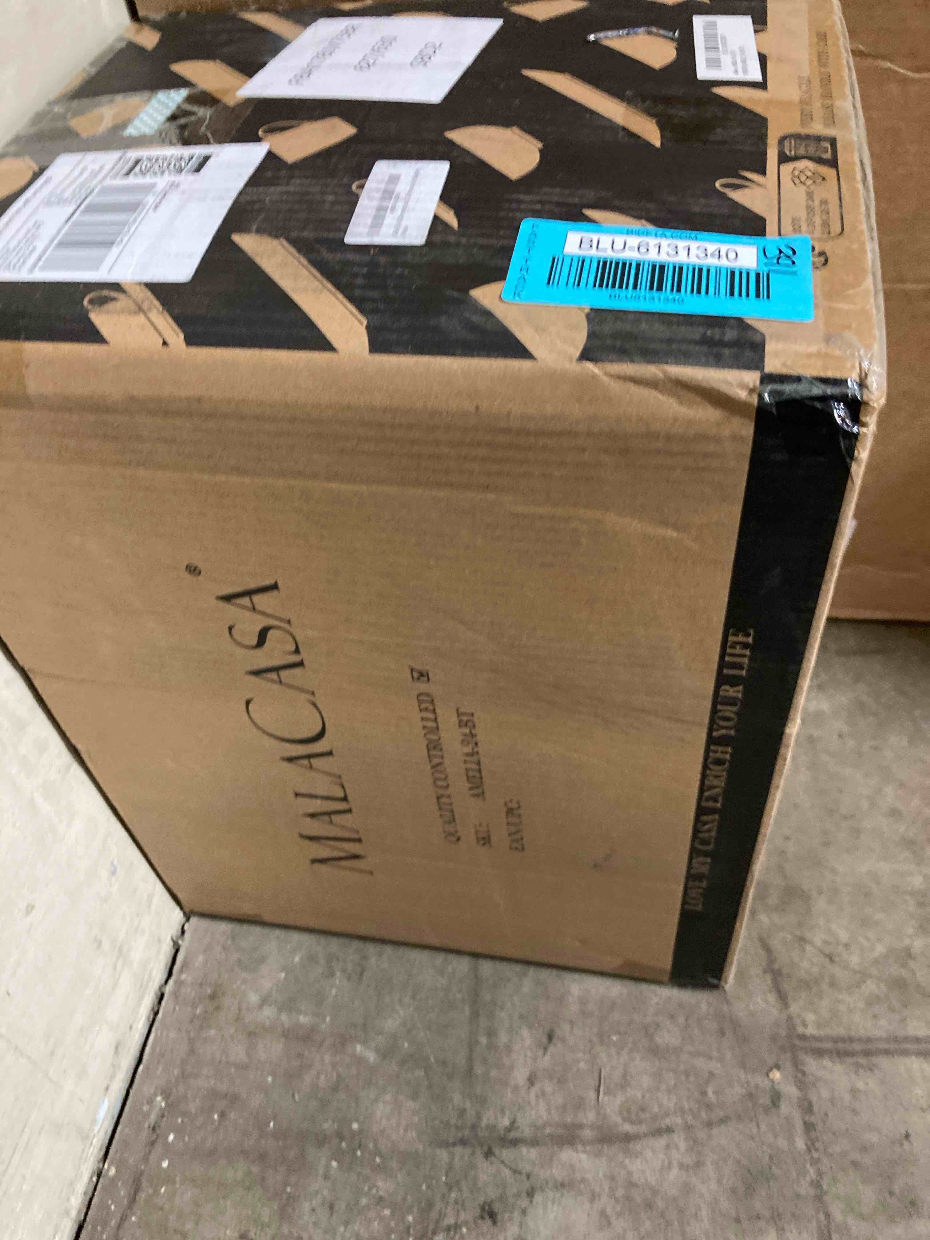 https://s3.amazonaws.com/lotting-images-prod/phillipi/BLU6131340_1710178147116.jpeg