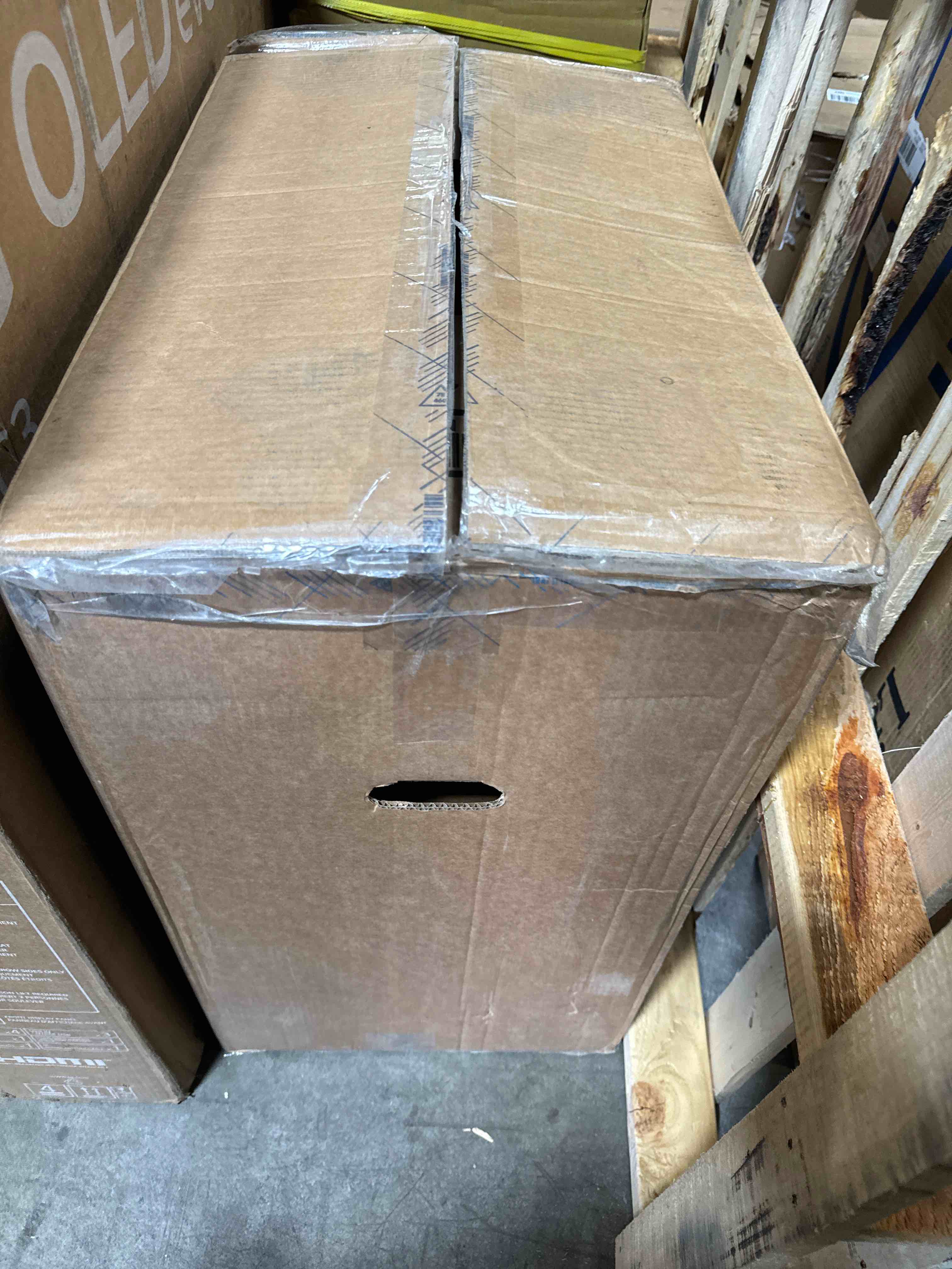 https://s3.amazonaws.com/lotting-images-prod/phillipi/BLU6132501_1711651858902.jpeg