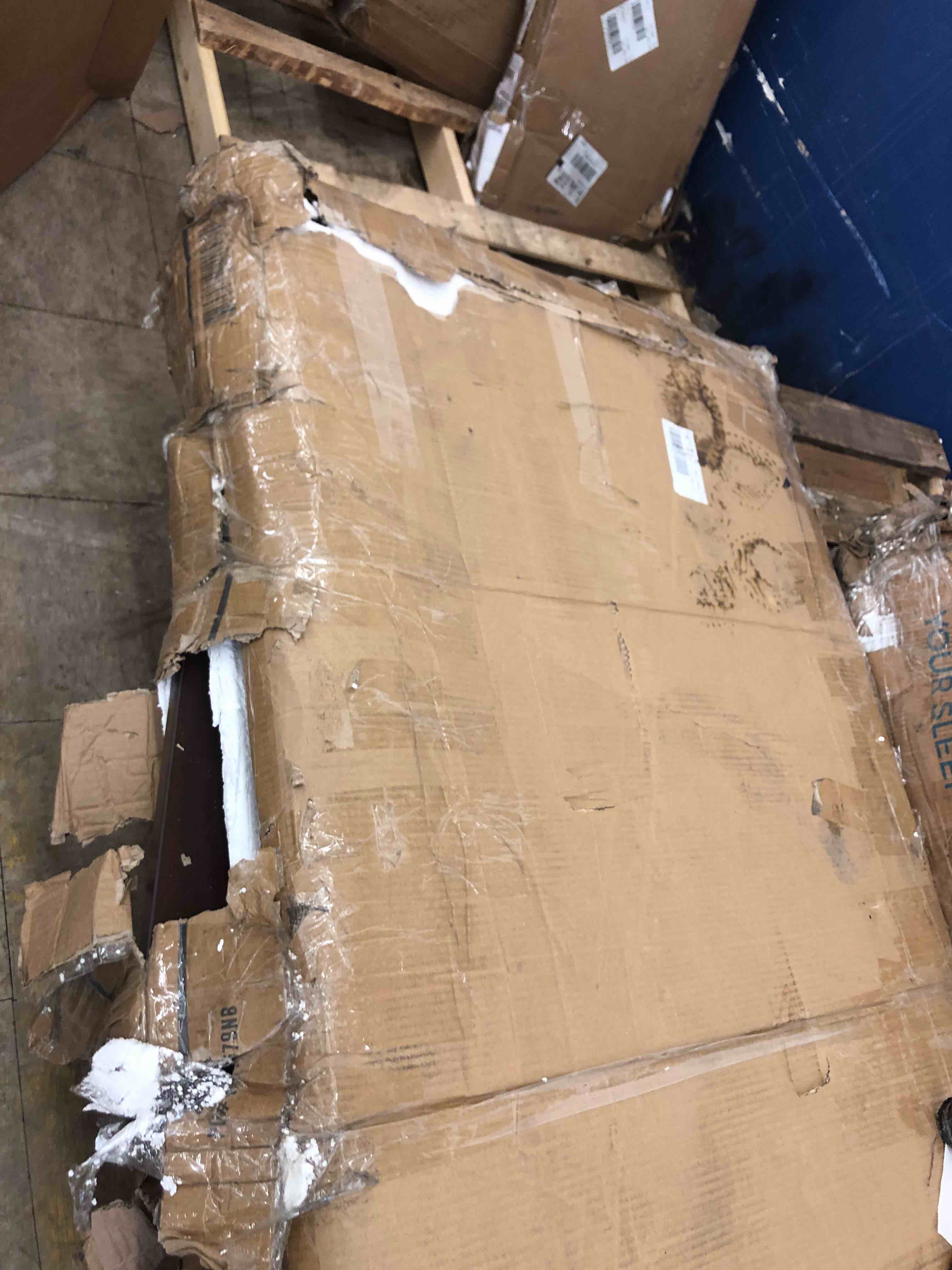 https://s3.amazonaws.com/lotting-images-prod/phillipi/BLU6135280_1718640242607.jpeg