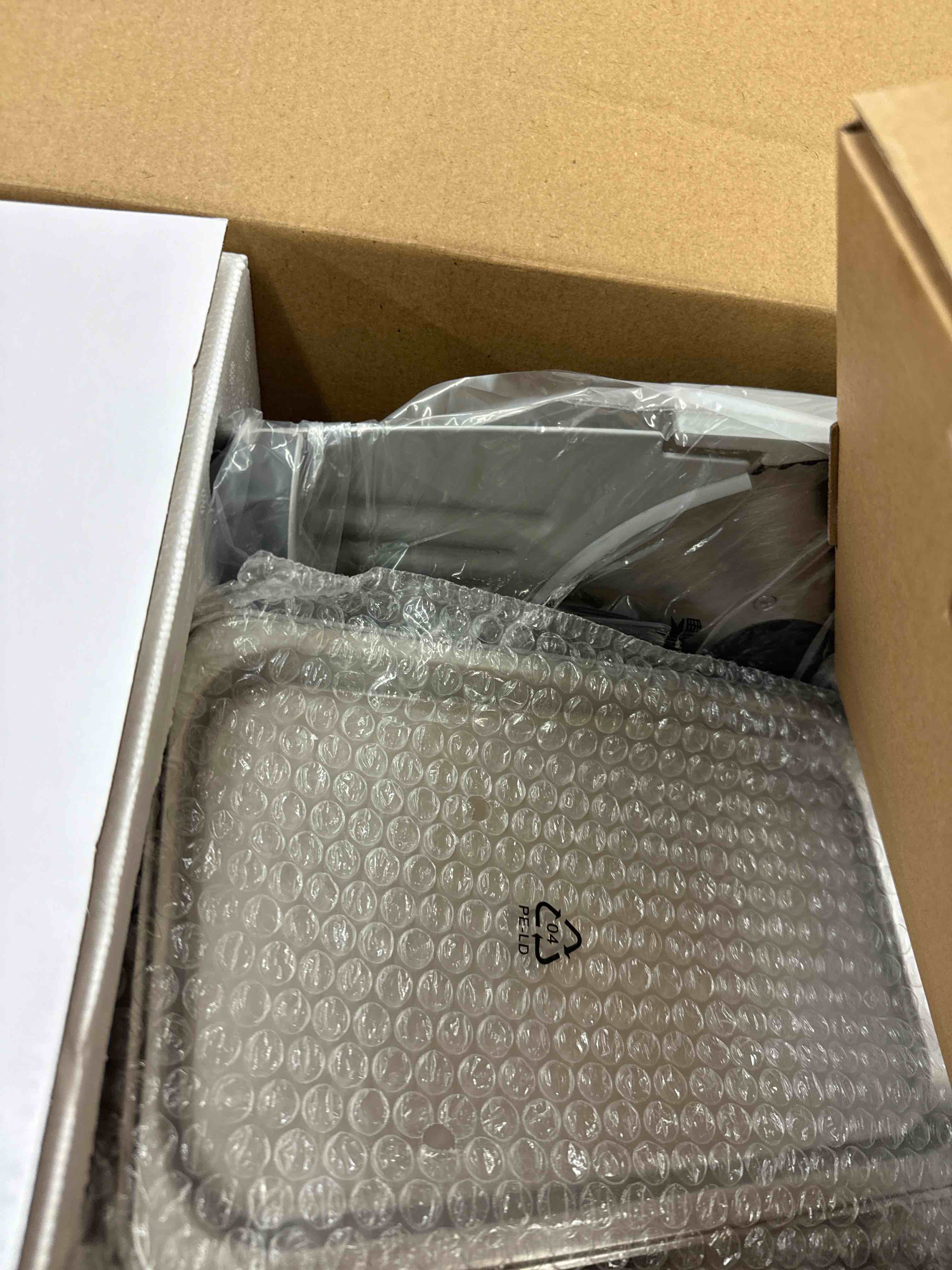 https://s3.amazonaws.com/lotting-images-prod/phillipi/BLU6136232_1713287915341.jpeg