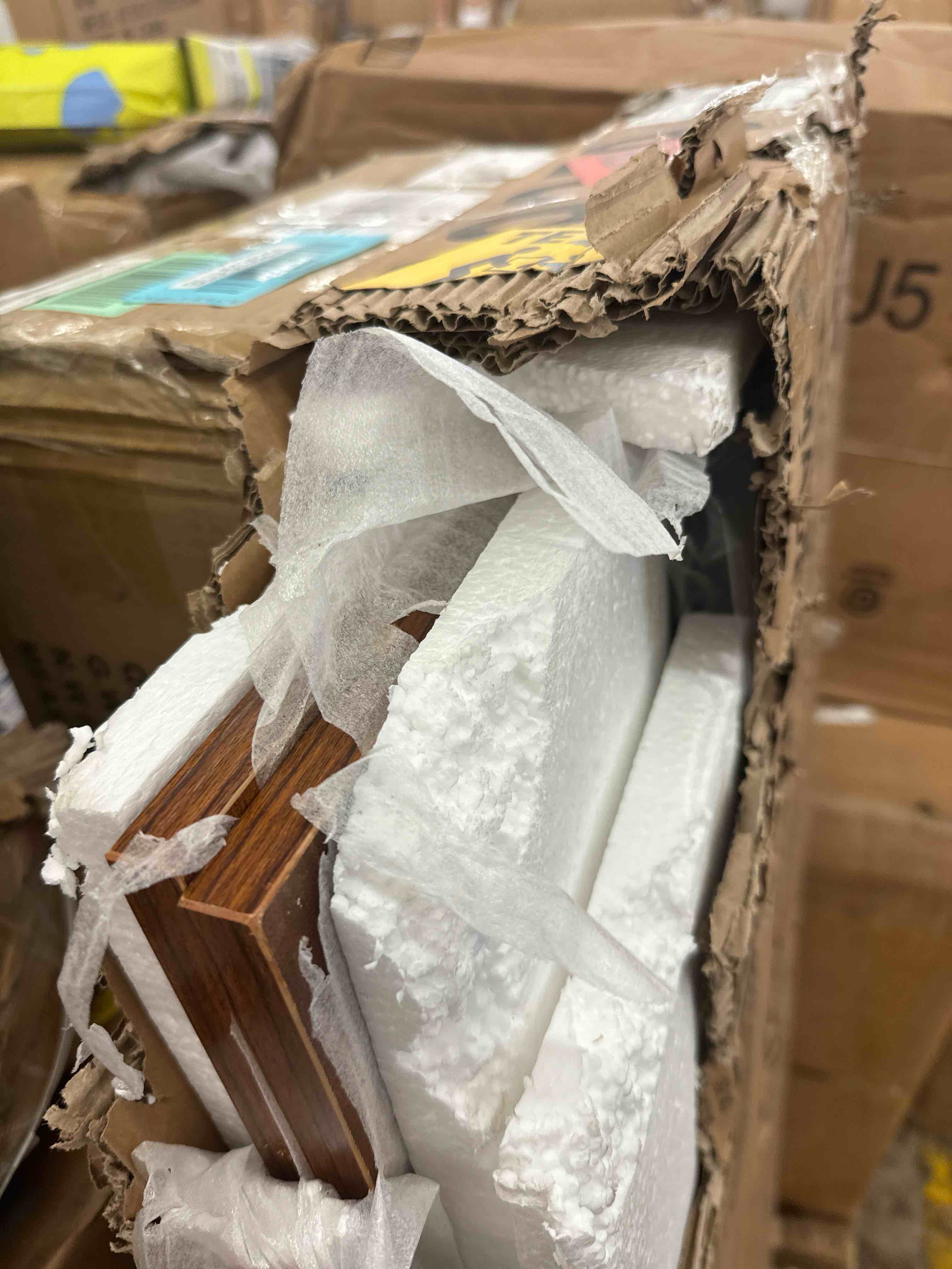 https://s3.amazonaws.com/lotting-images-prod/phillipi/BLU6136259_1713294427166.jpeg