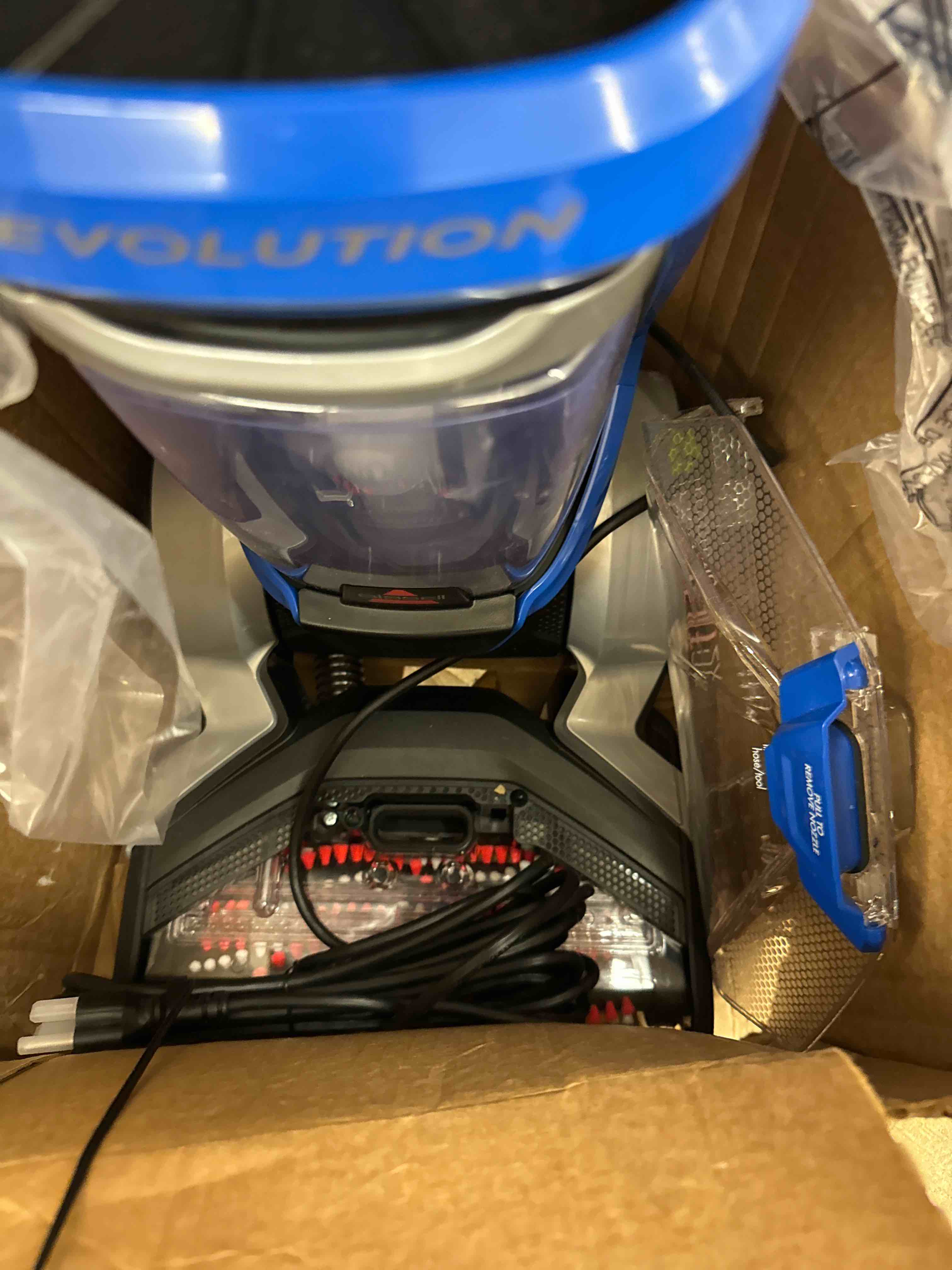 https://s3.amazonaws.com/lotting-images-prod/phillipi/BLU6136274_1713298784680.jpeg