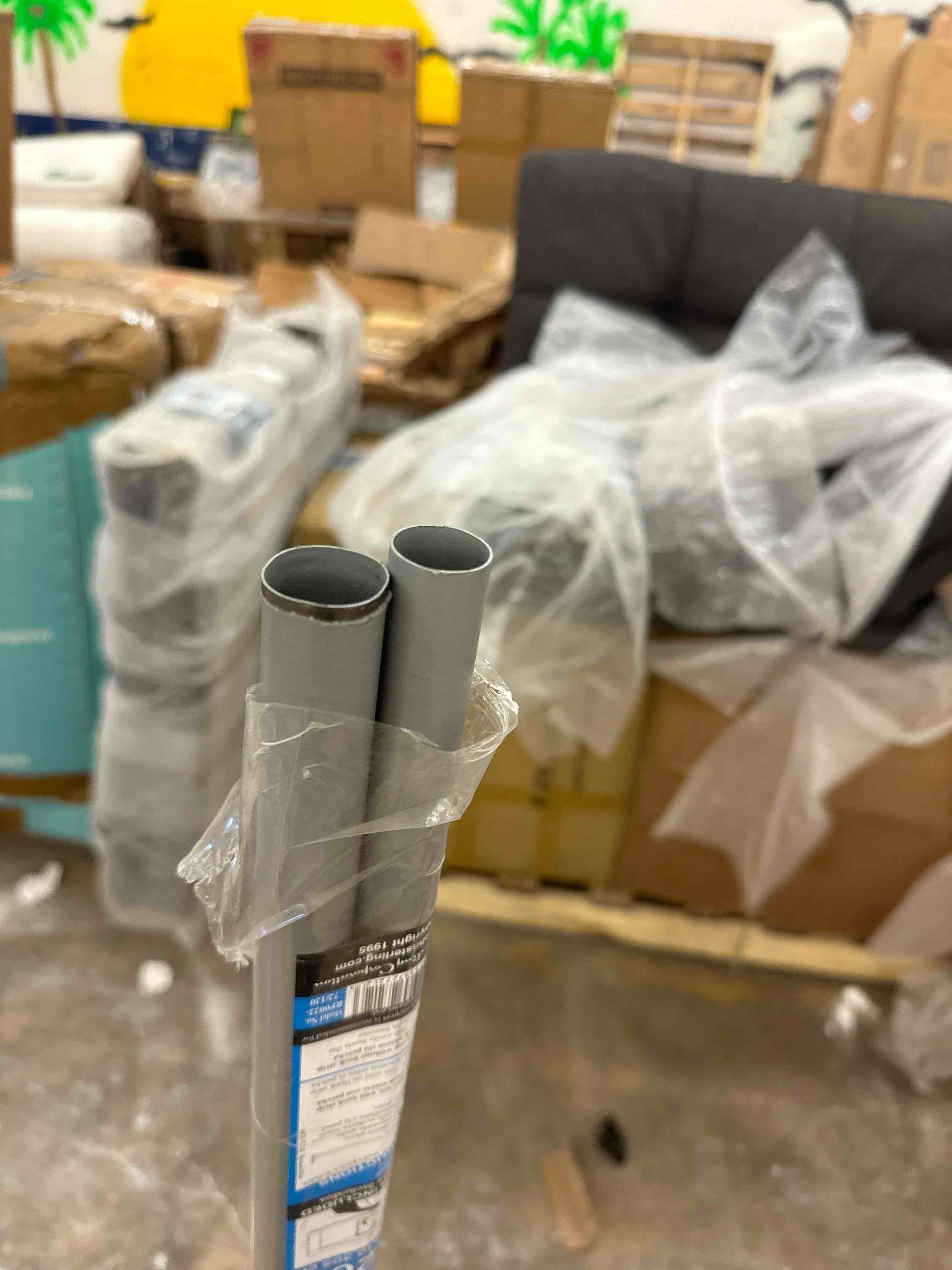 https://s3.amazonaws.com/lotting-images-prod/phillipi/BLU6136434_1714677544877.jpeg