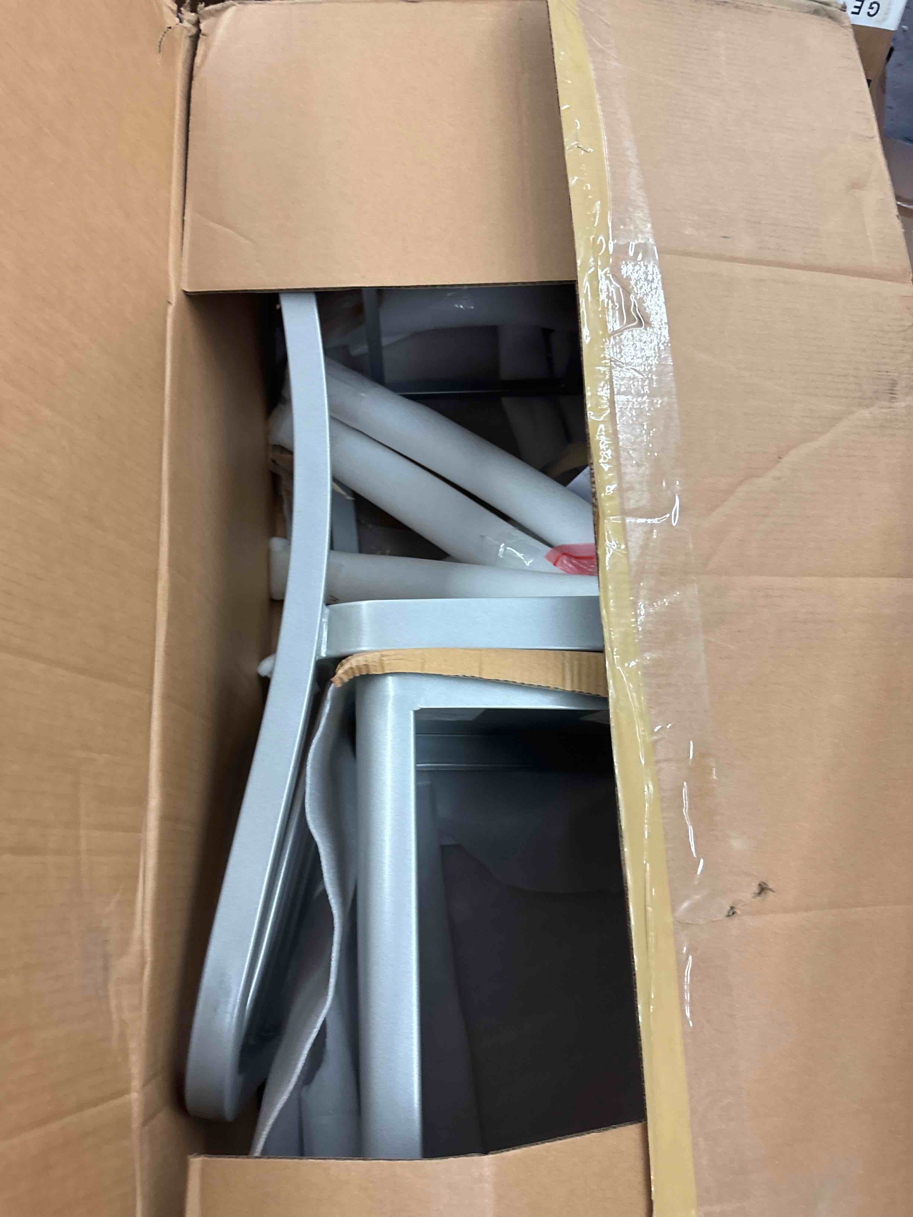https://s3.amazonaws.com/lotting-images-prod/phillipi/BLU6136442_1714679656992.jpeg
